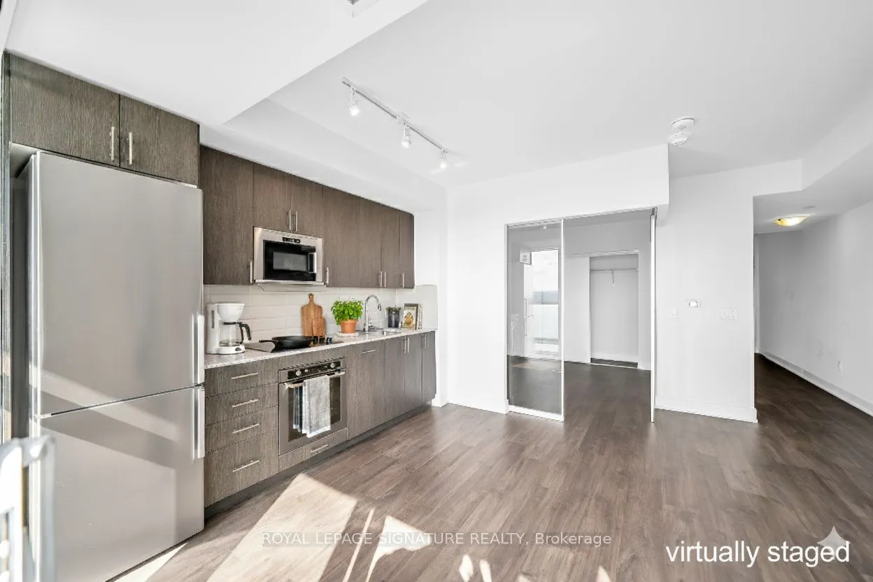 2550 Simcoe Street, #2020