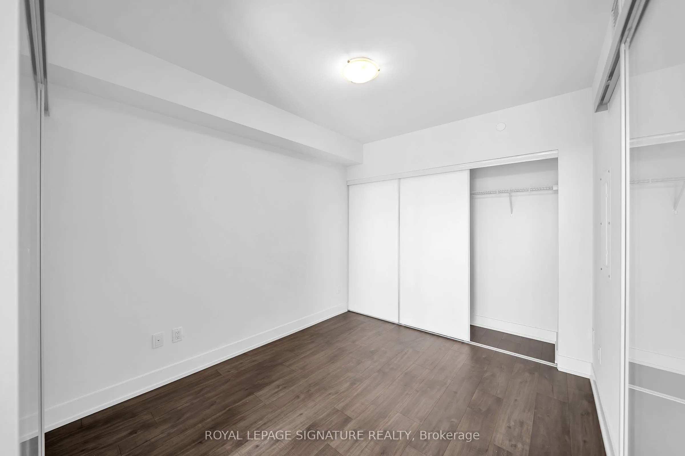 2550 Simcoe Street, #2020