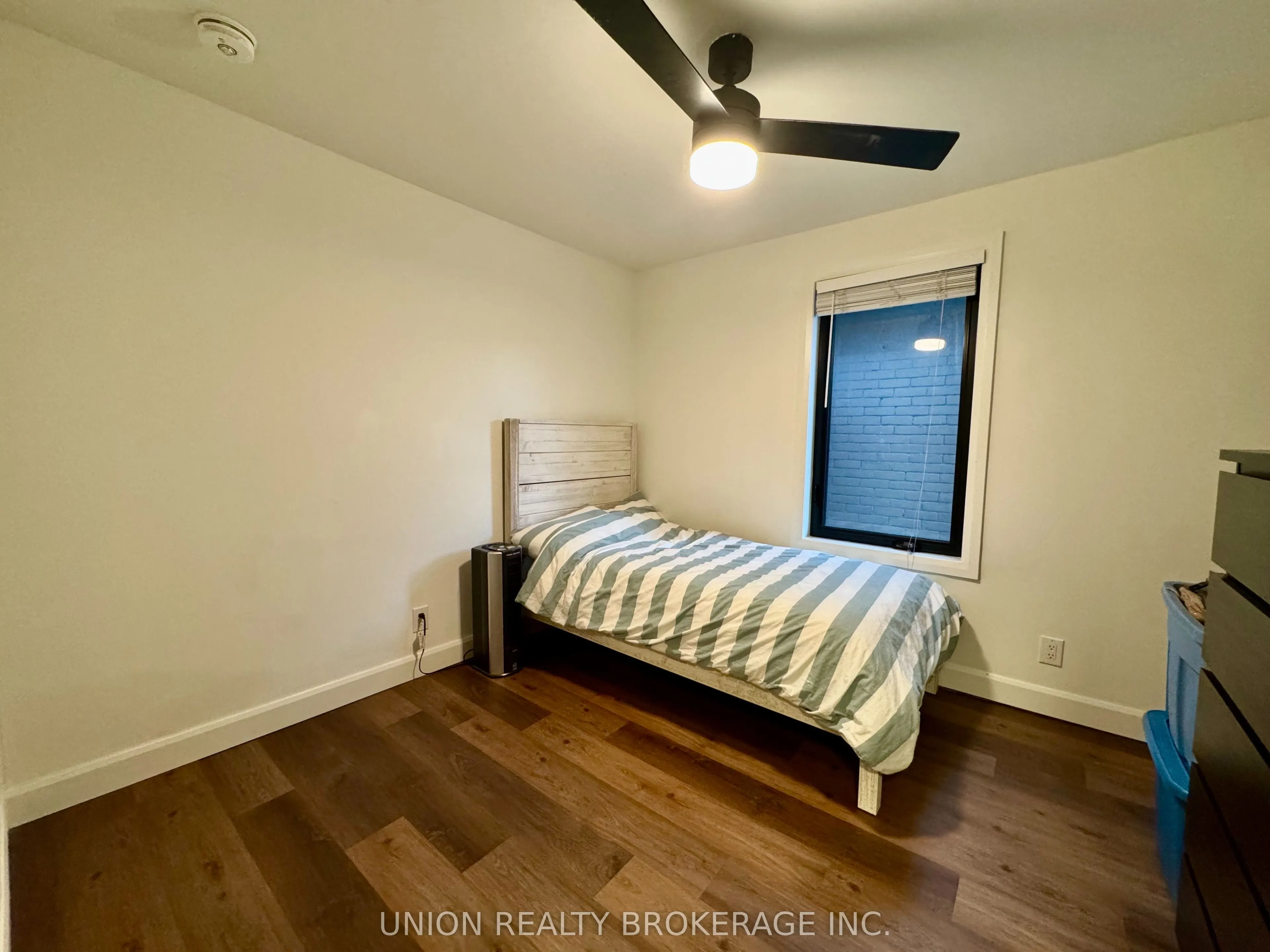 2137 Gerrard Street E, #Upper