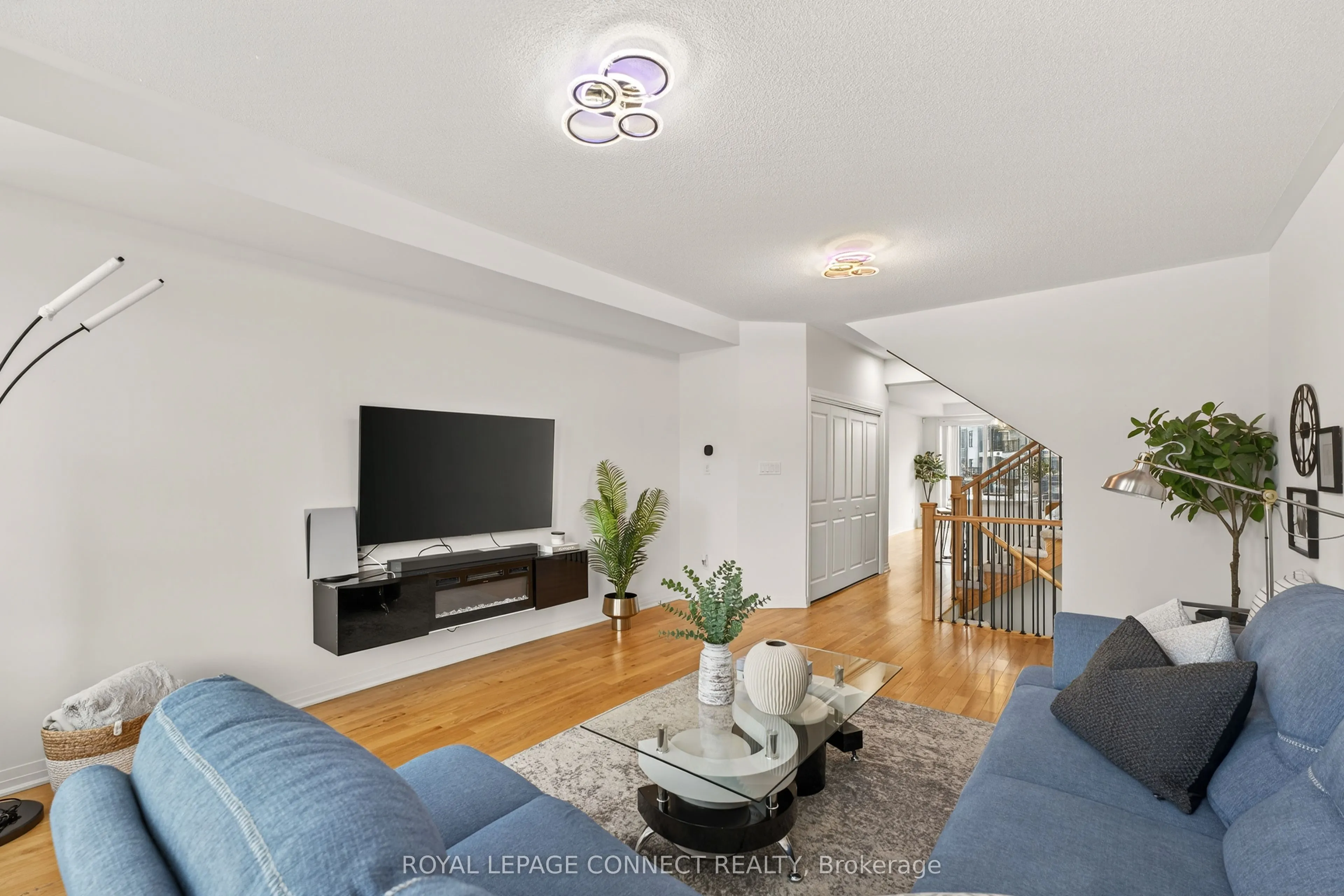 1455 Green Road