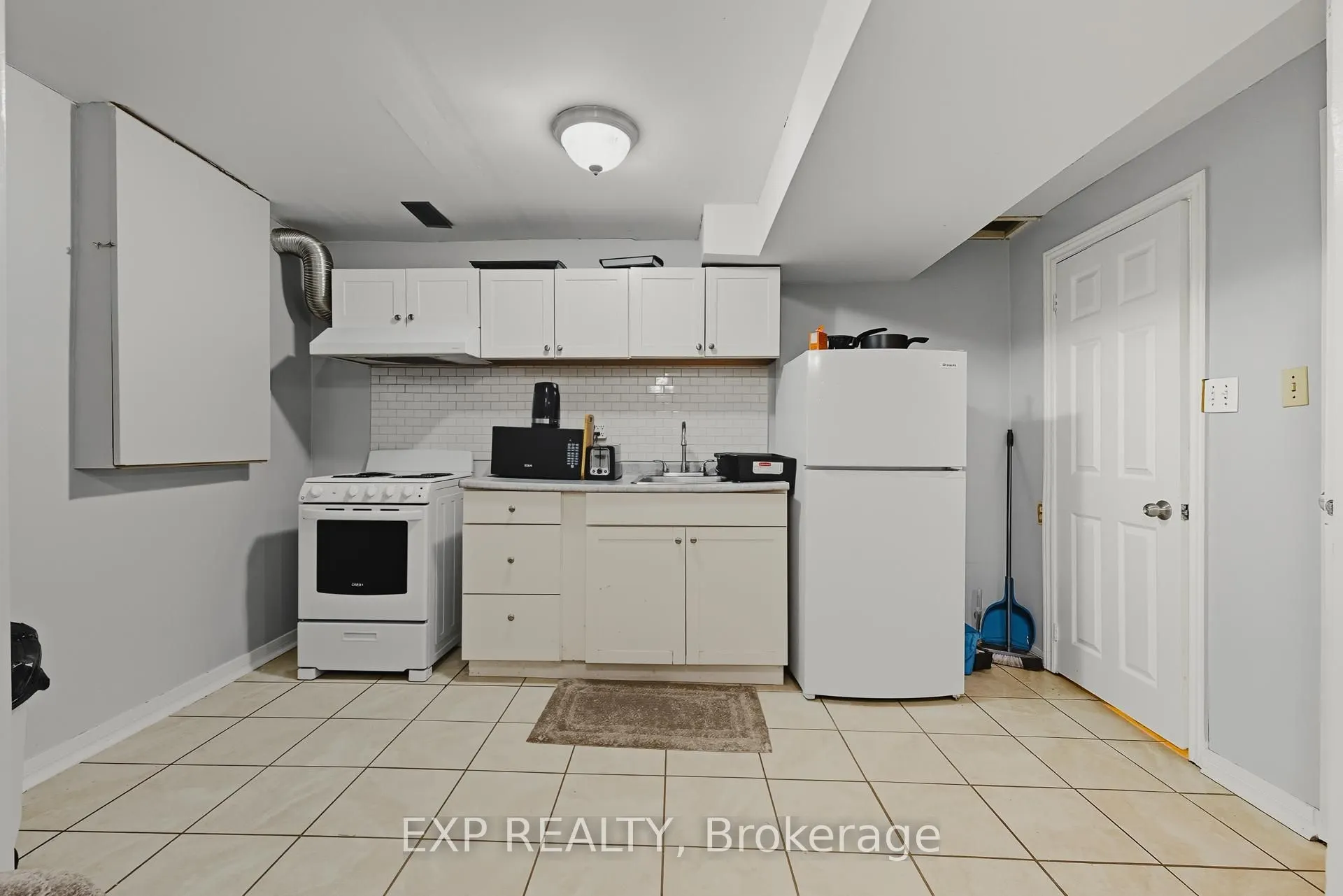 2 Blackburn Crescent
