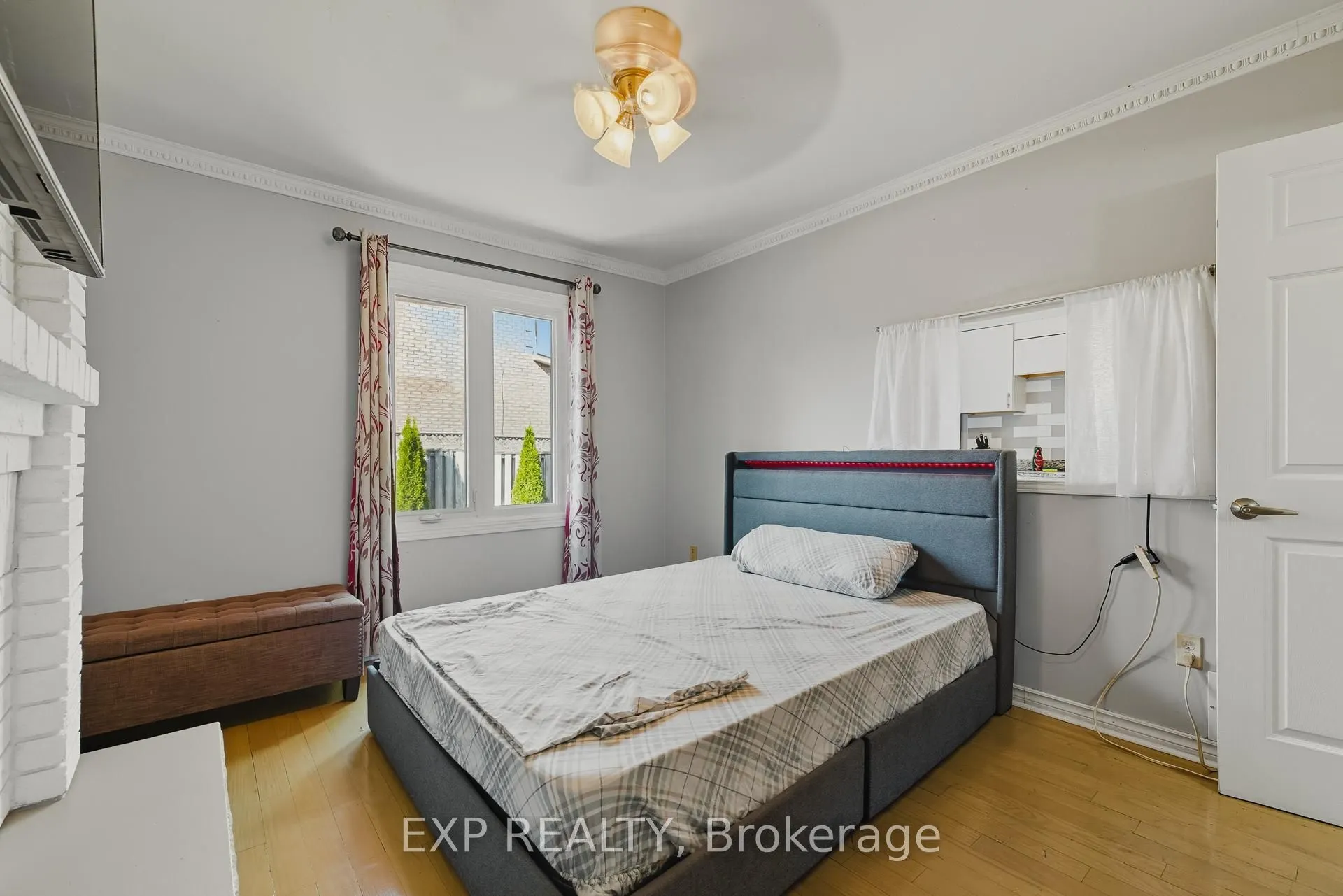 2 Blackburn Crescent