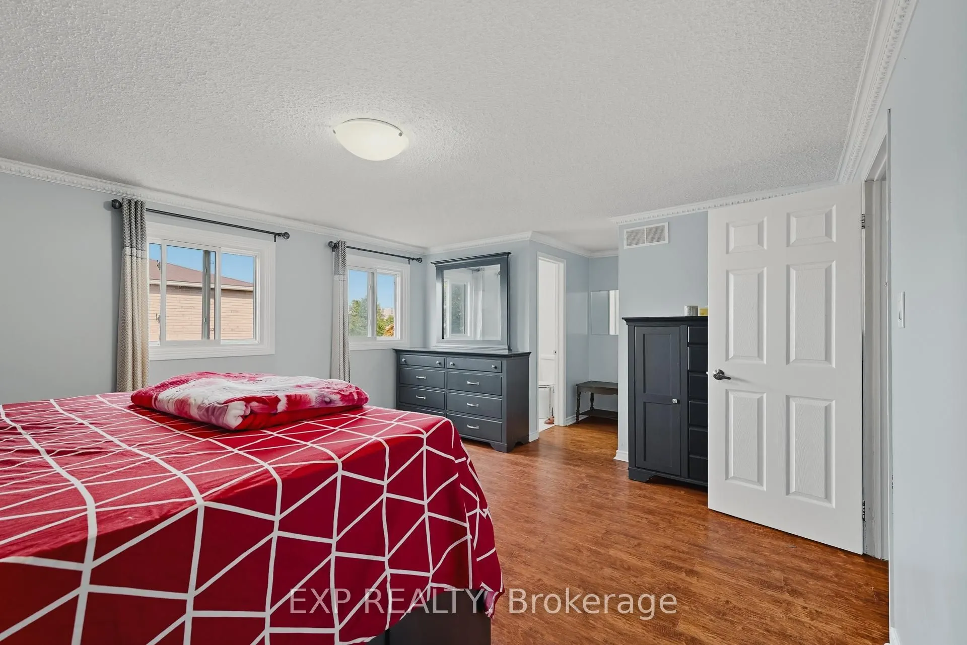 2 Blackburn Crescent