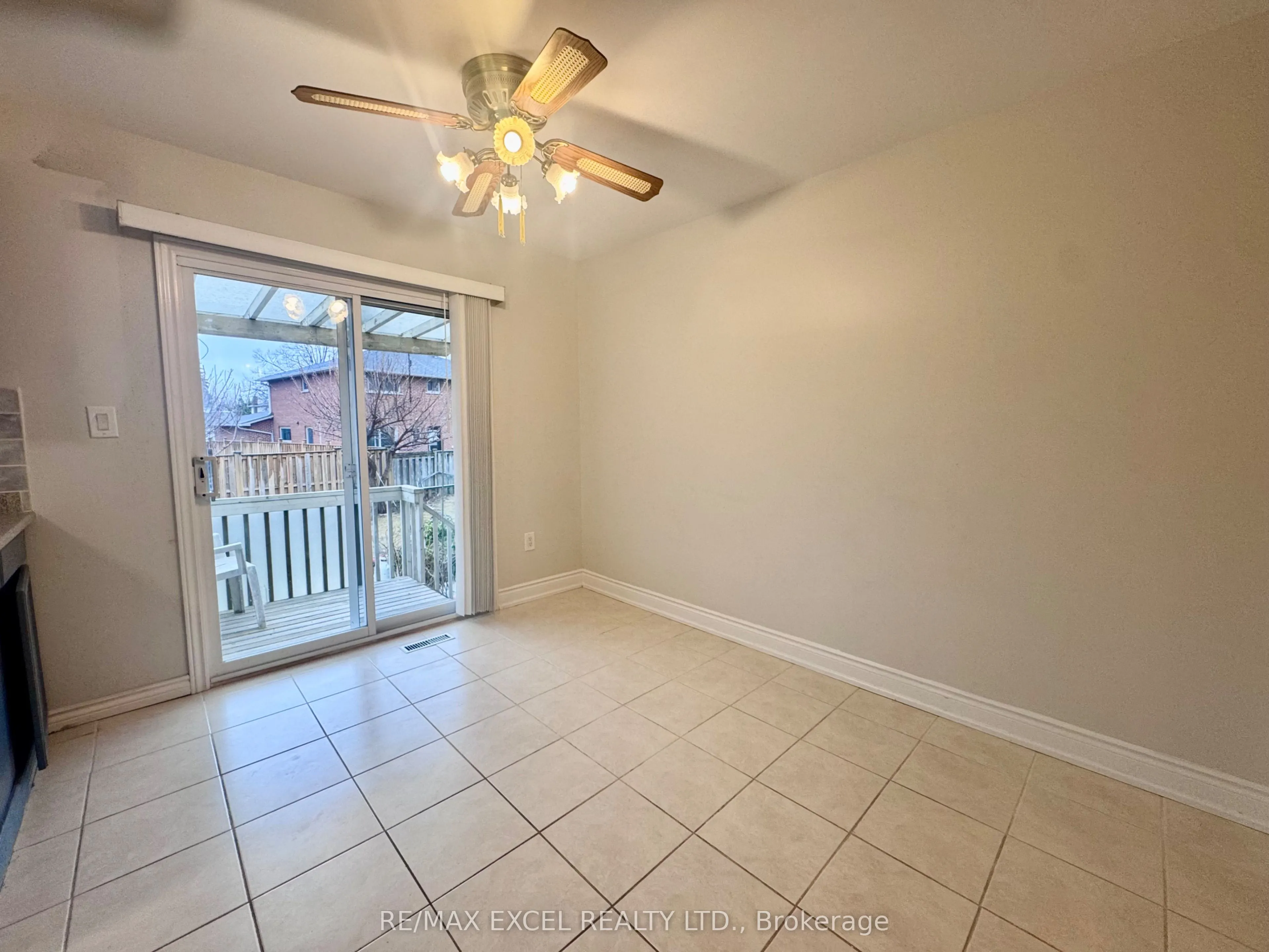 63 Hornshill Drive, #Upper