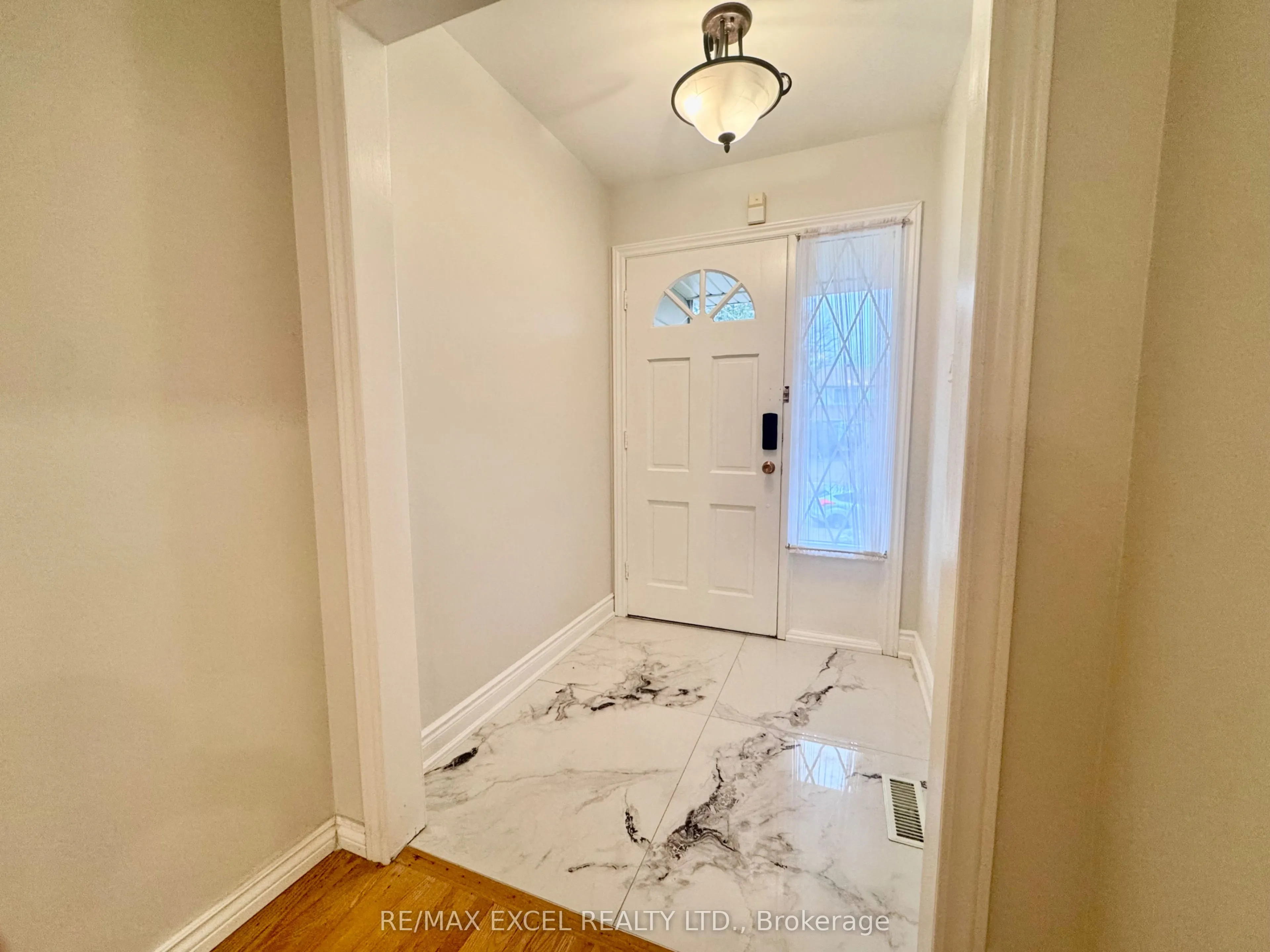63 Hornshill Drive, #Upper