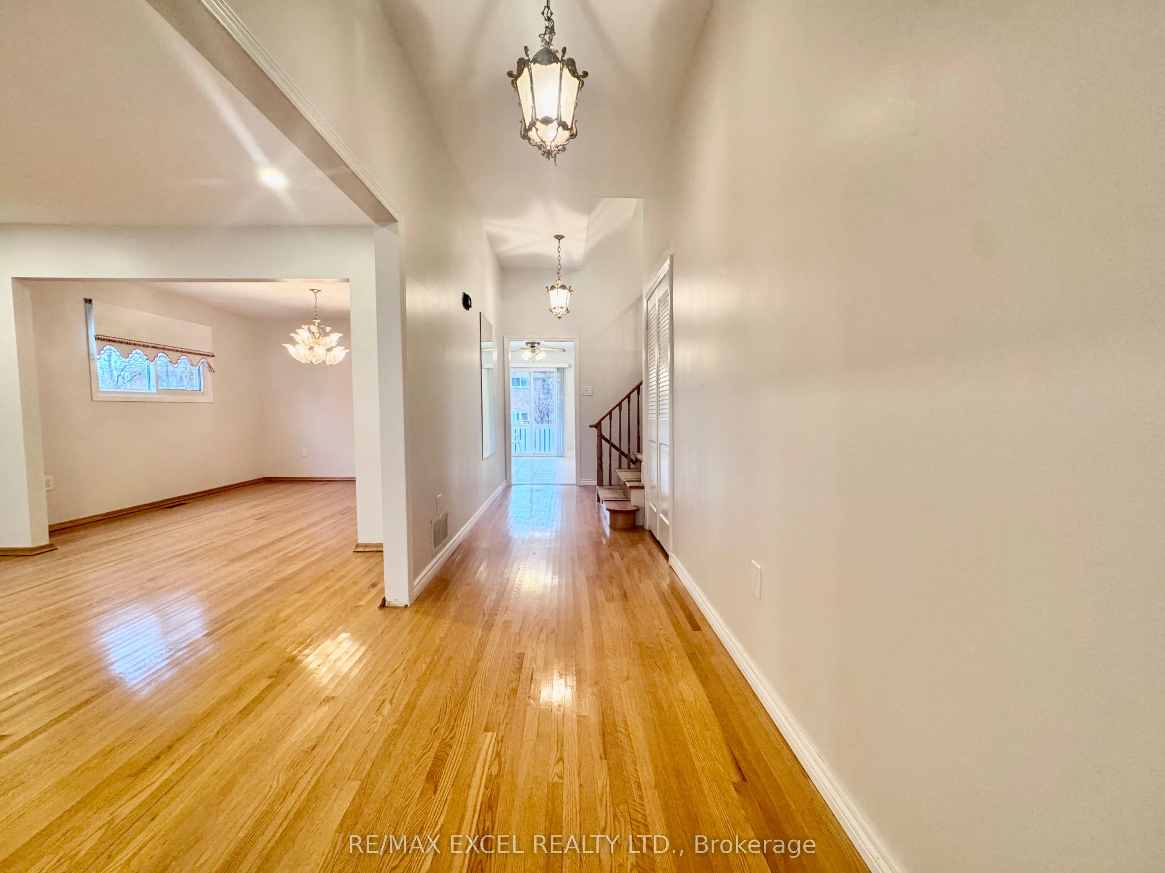 63 Hornshill Drive, #Upper