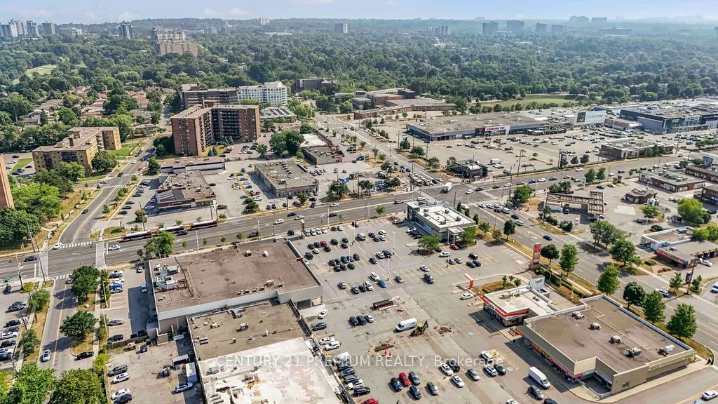 3601 Lawrence Avenue E, #5