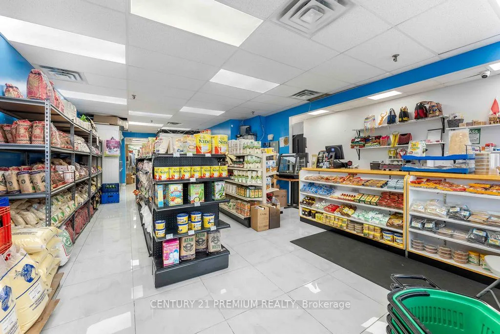 3601 Lawrence Avenue E, #5