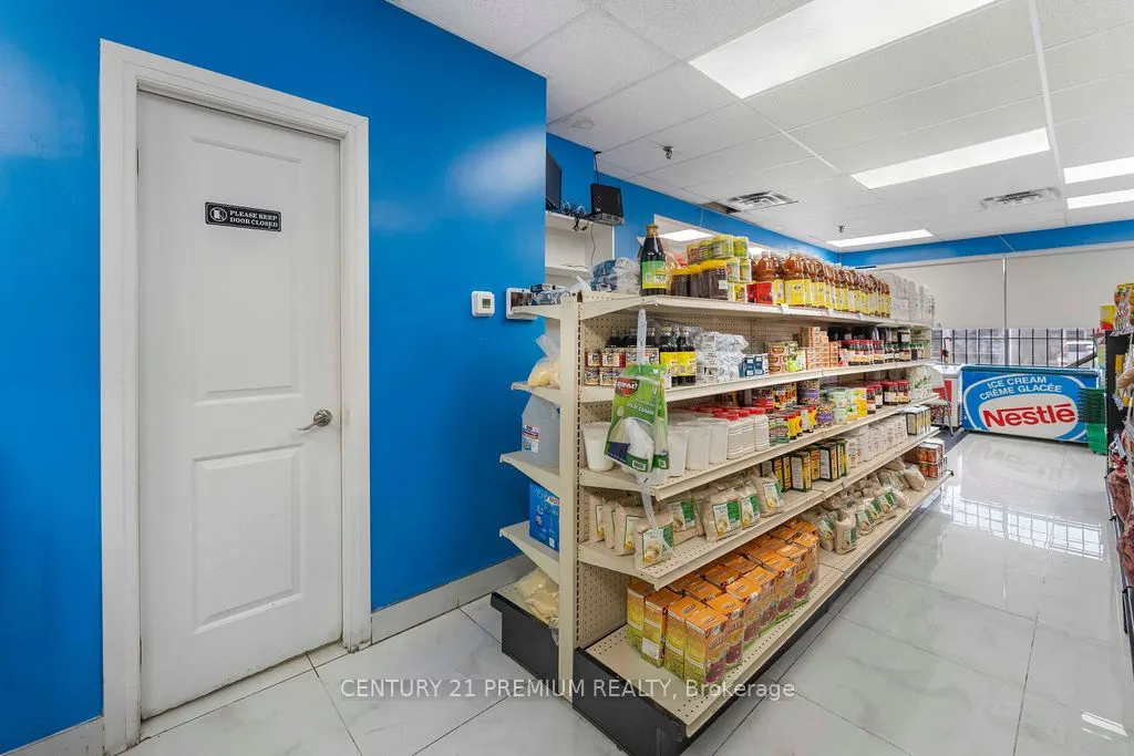 3601 Lawrence Avenue E, #5