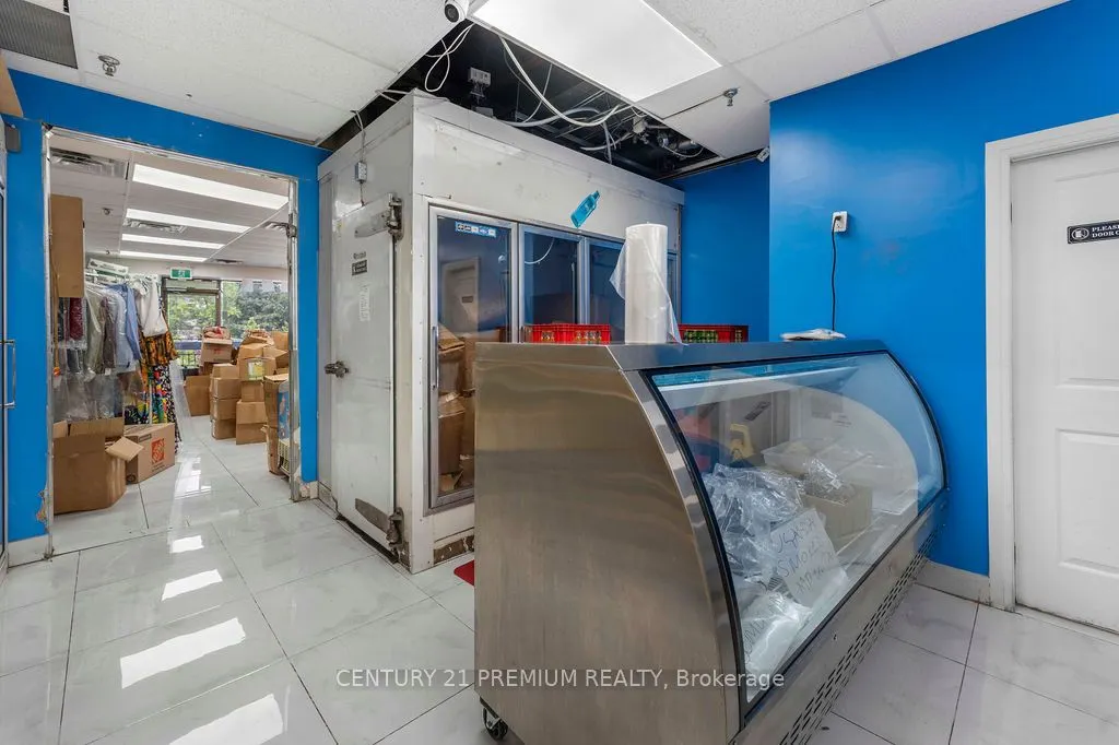 3601 Lawrence Avenue E, #5