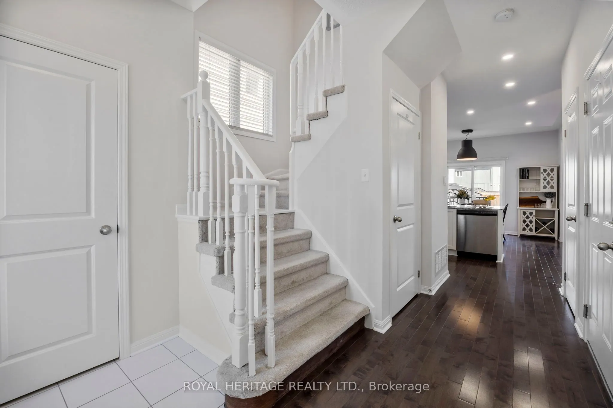 86 Northglen Boulevard