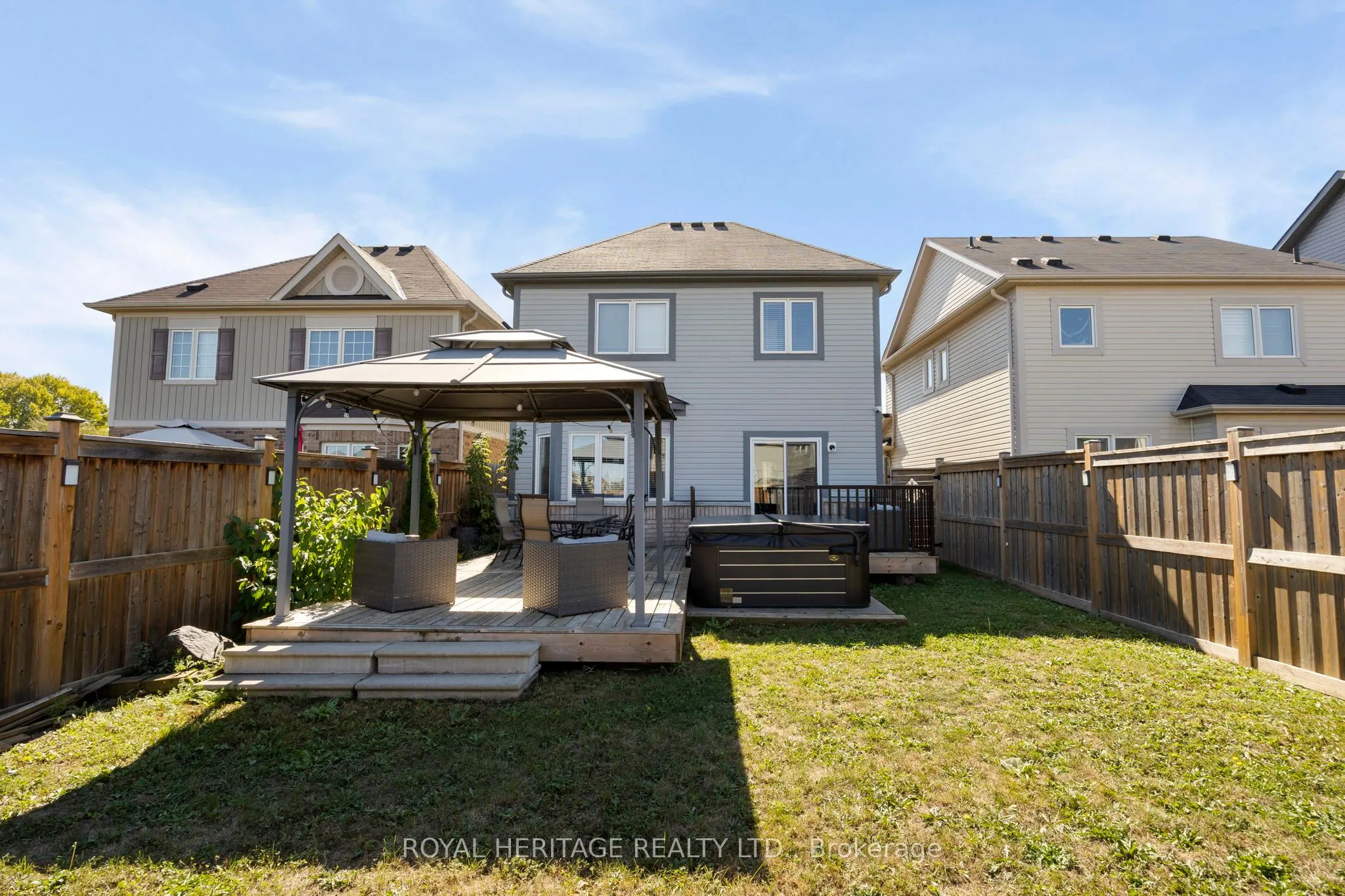 86 Northglen Boulevard