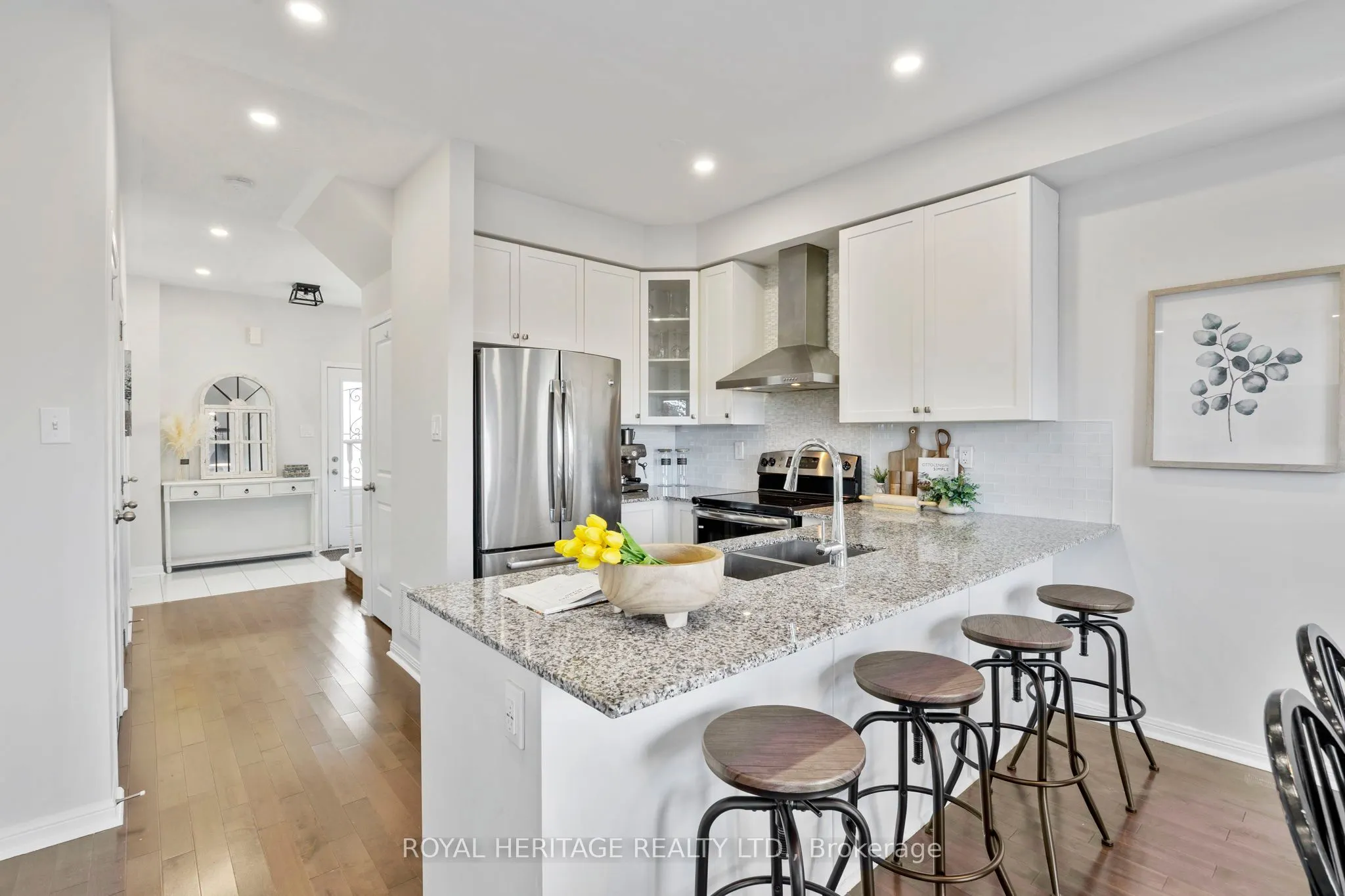 86 Northglen Boulevard