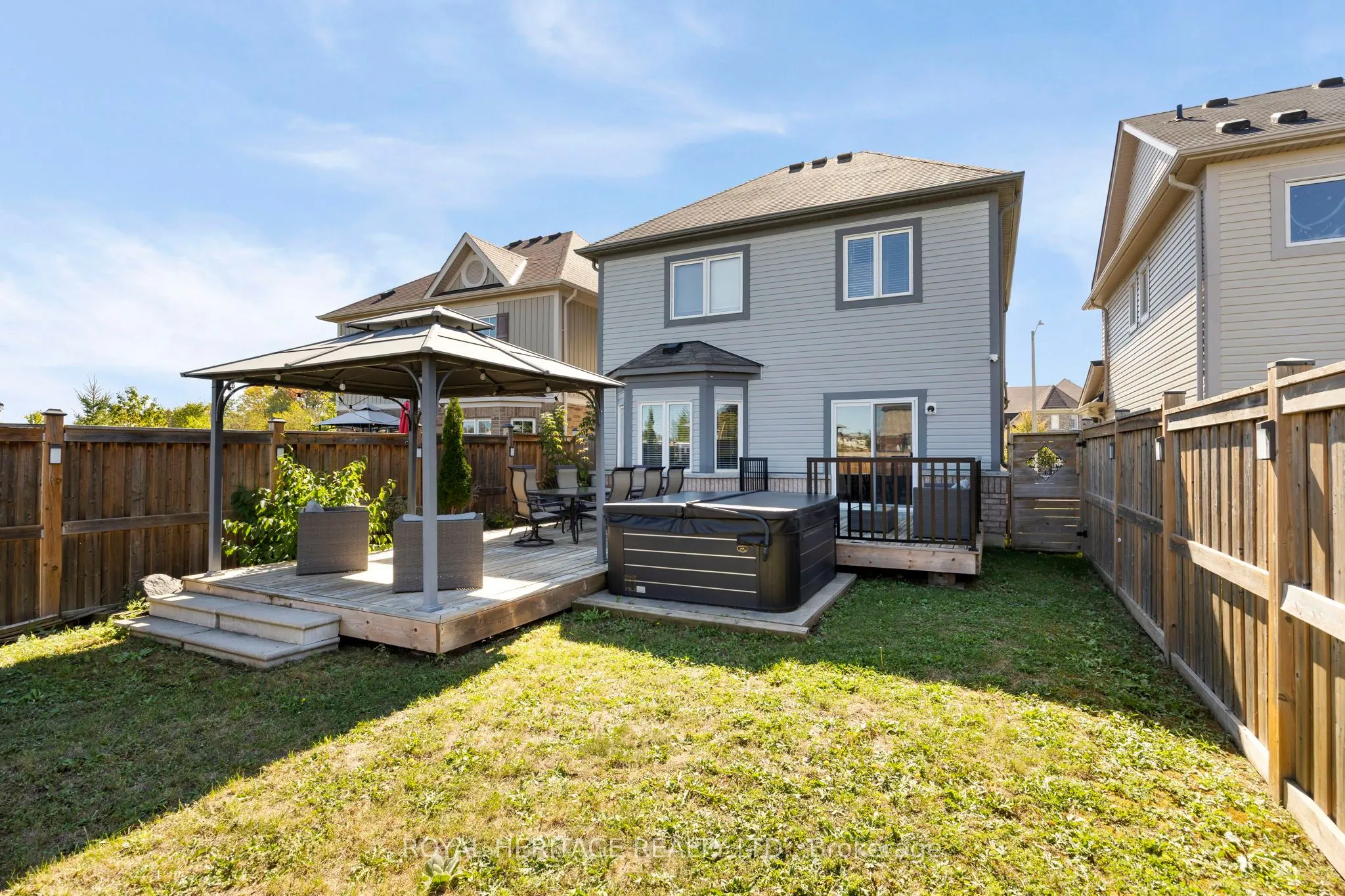 86 Northglen Boulevard