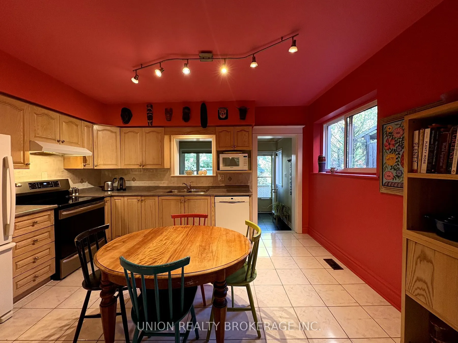 32 Cedarvale Avenue