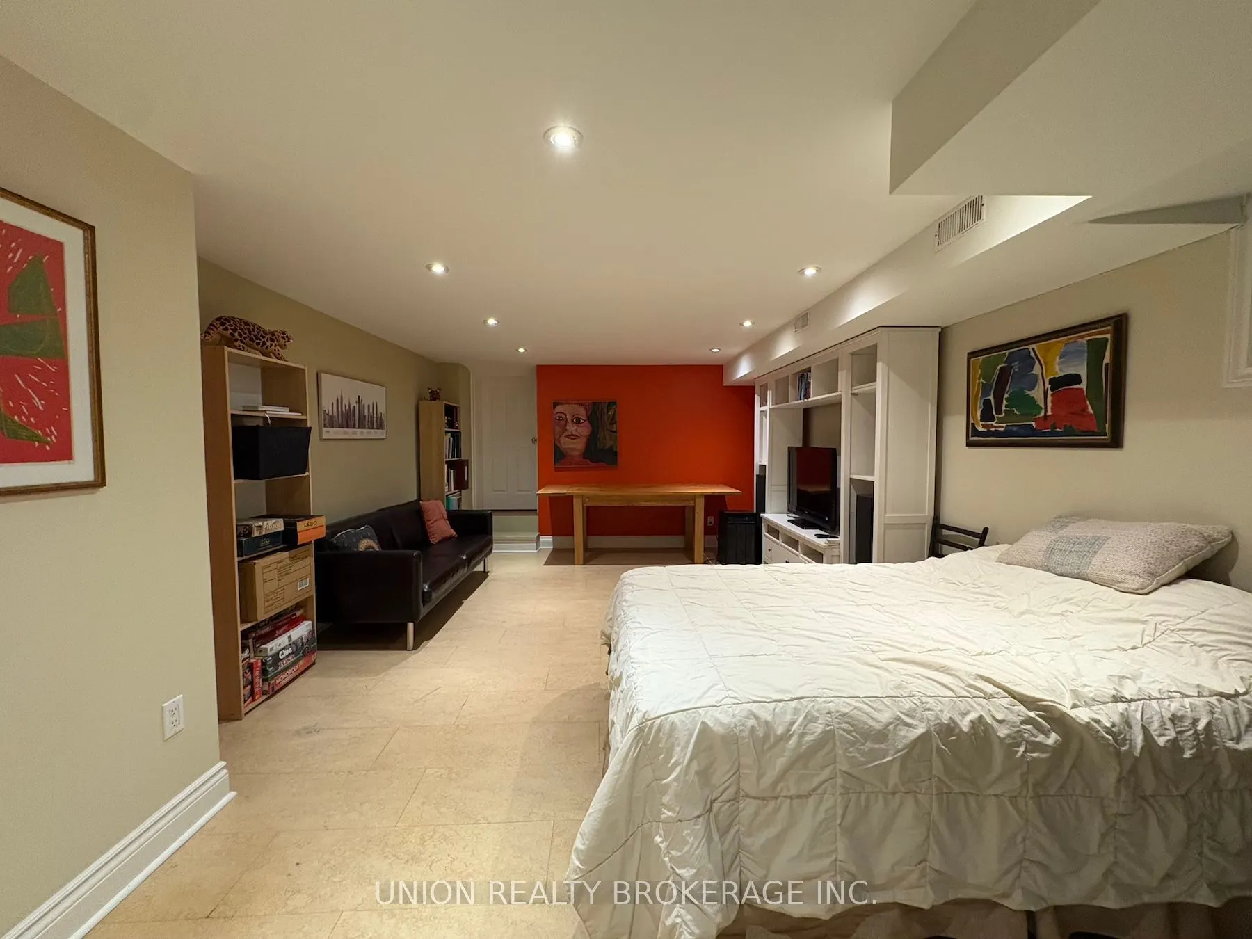 32 Cedarvale Avenue