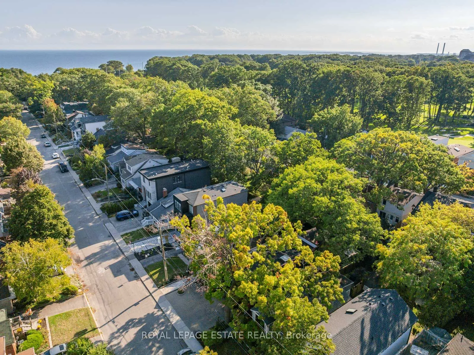 158 Warden Avenue