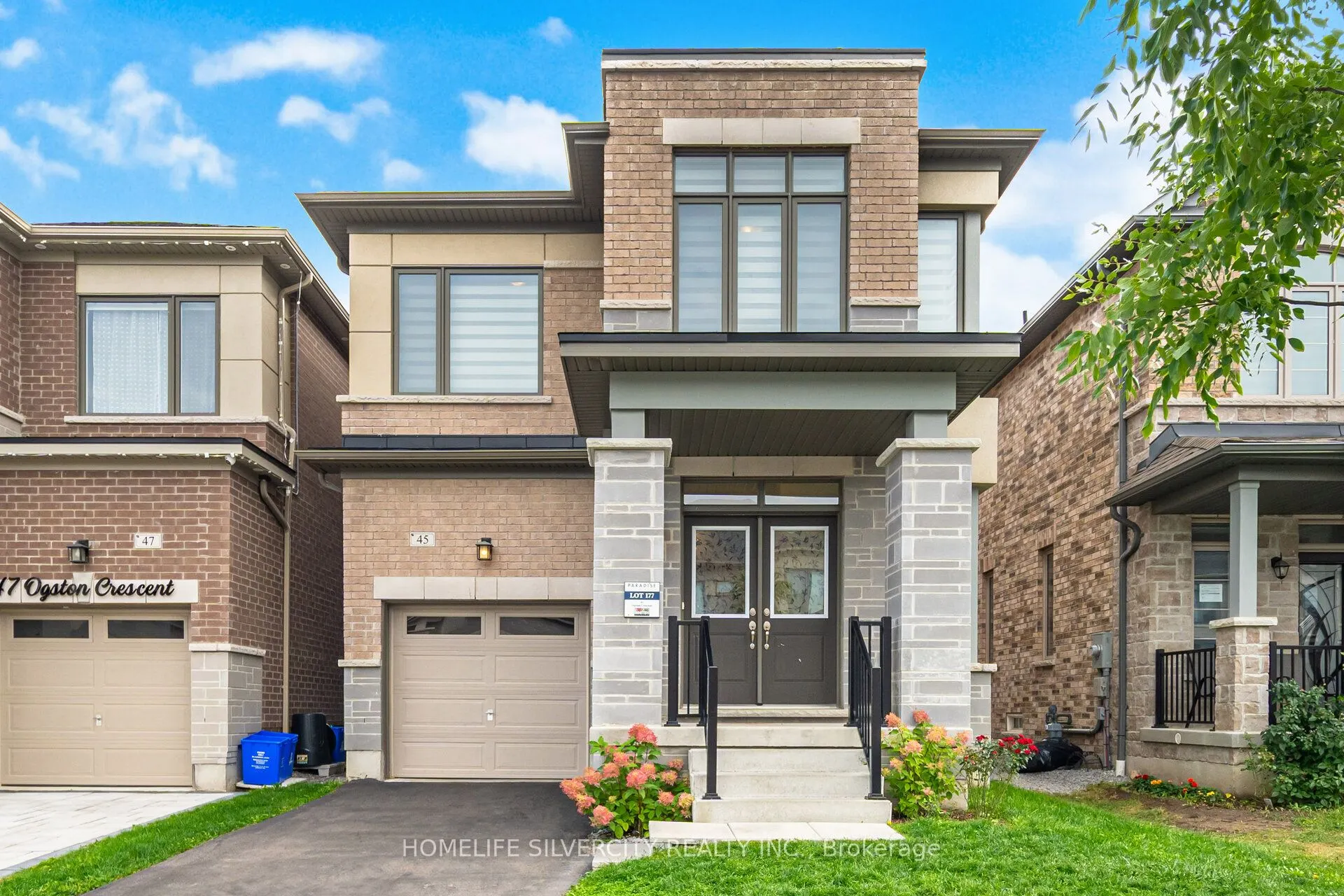 45 Ogston Crescent