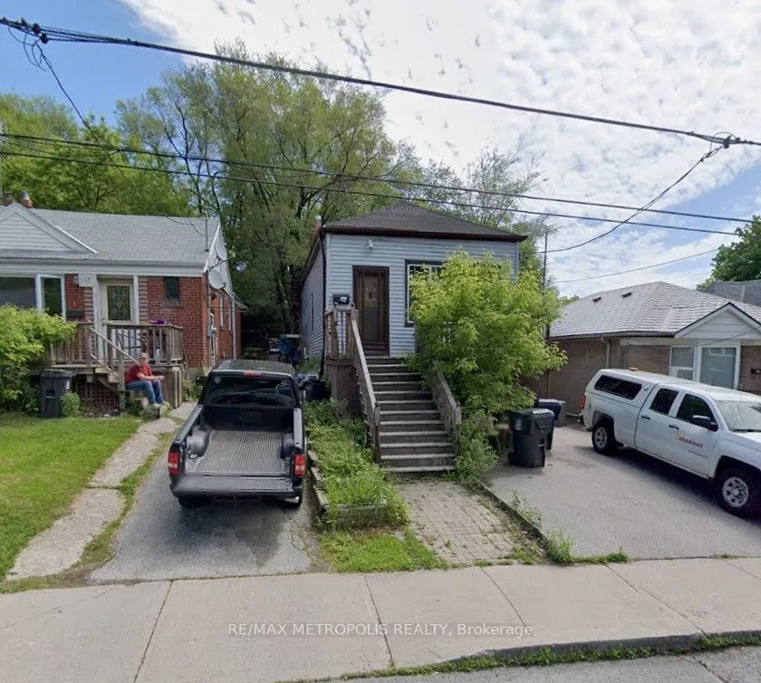 143 Kalmar Avenue