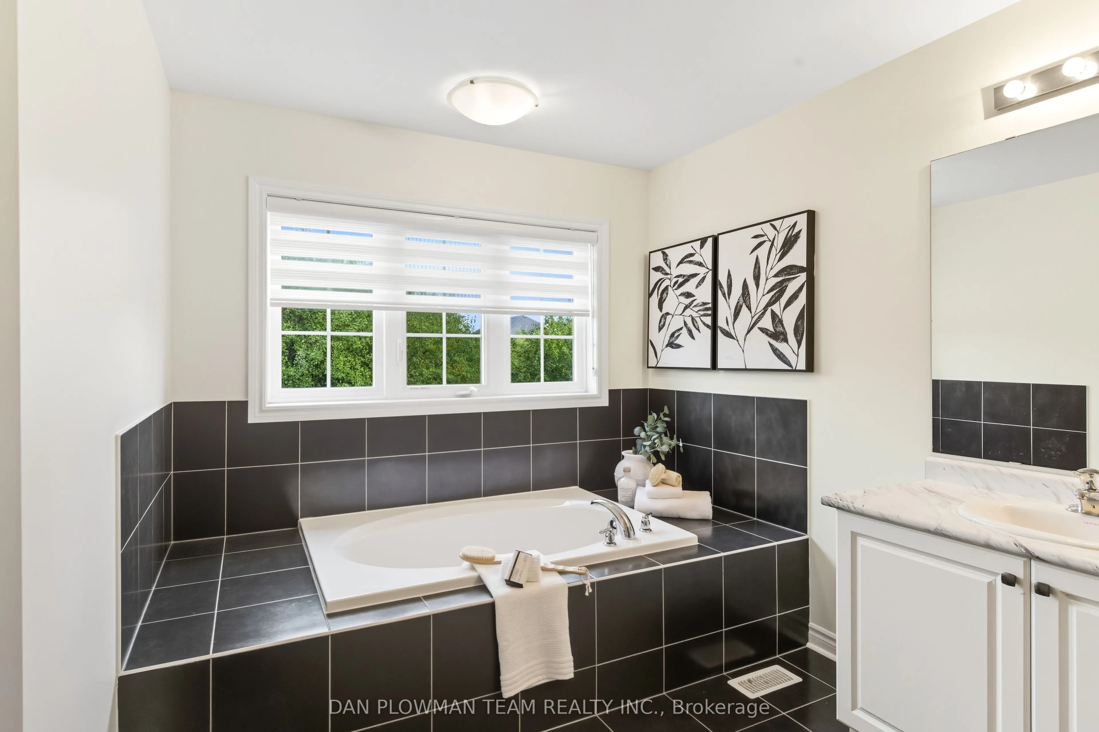 11 Ravensedge Court