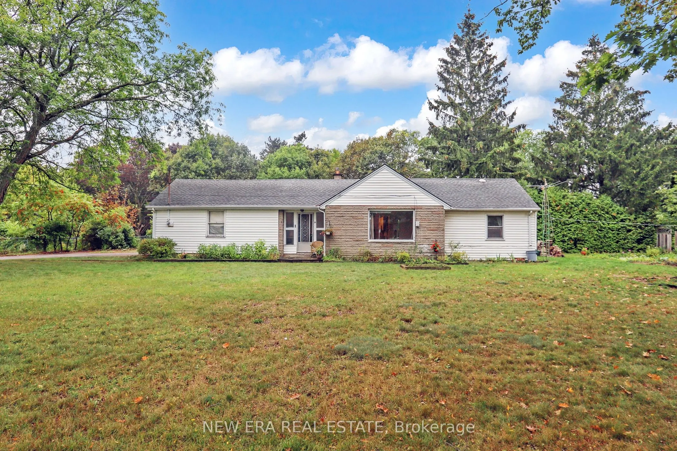 28 Thomas Avenue