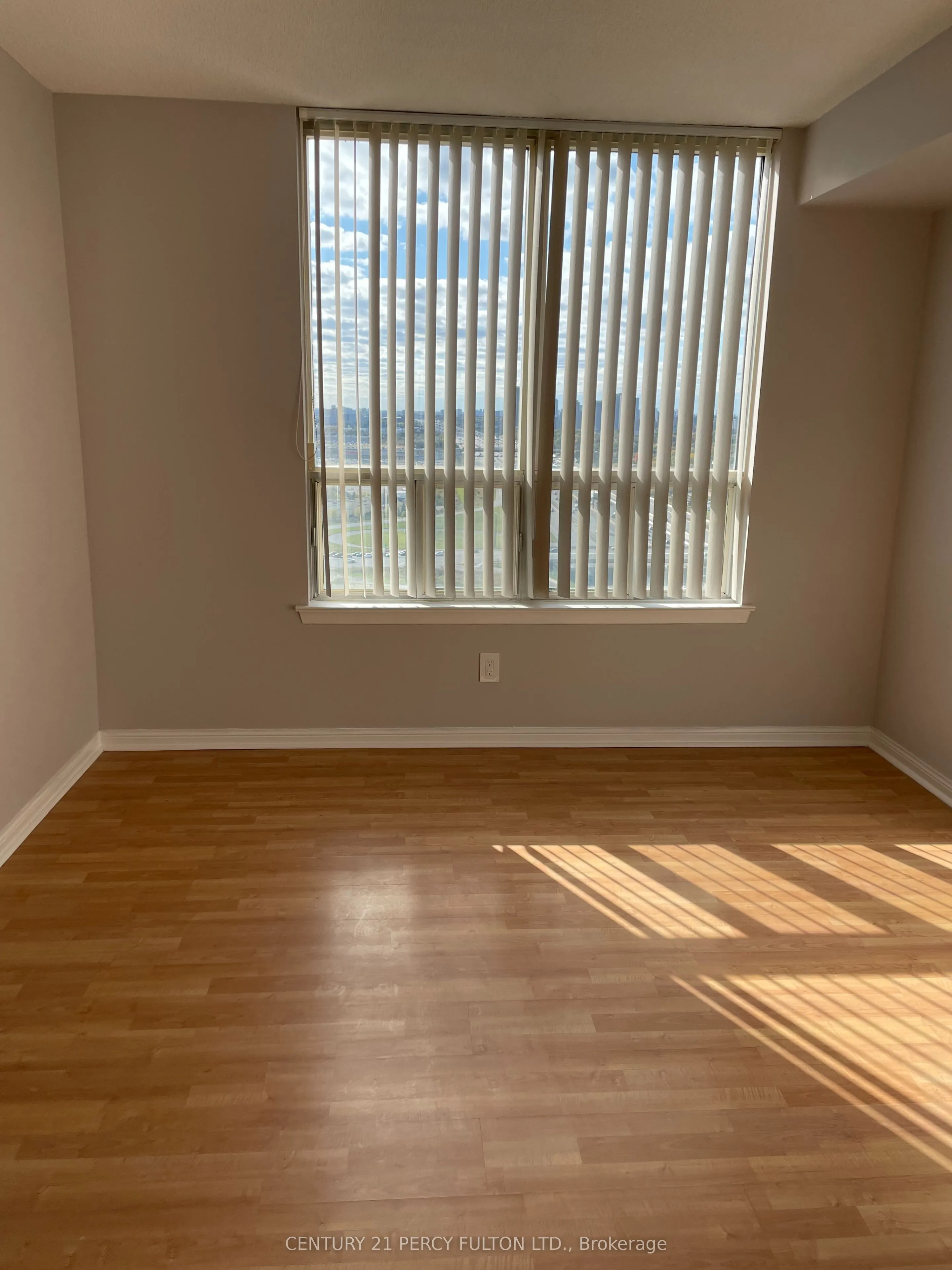 88 Corporate Drive, #2512