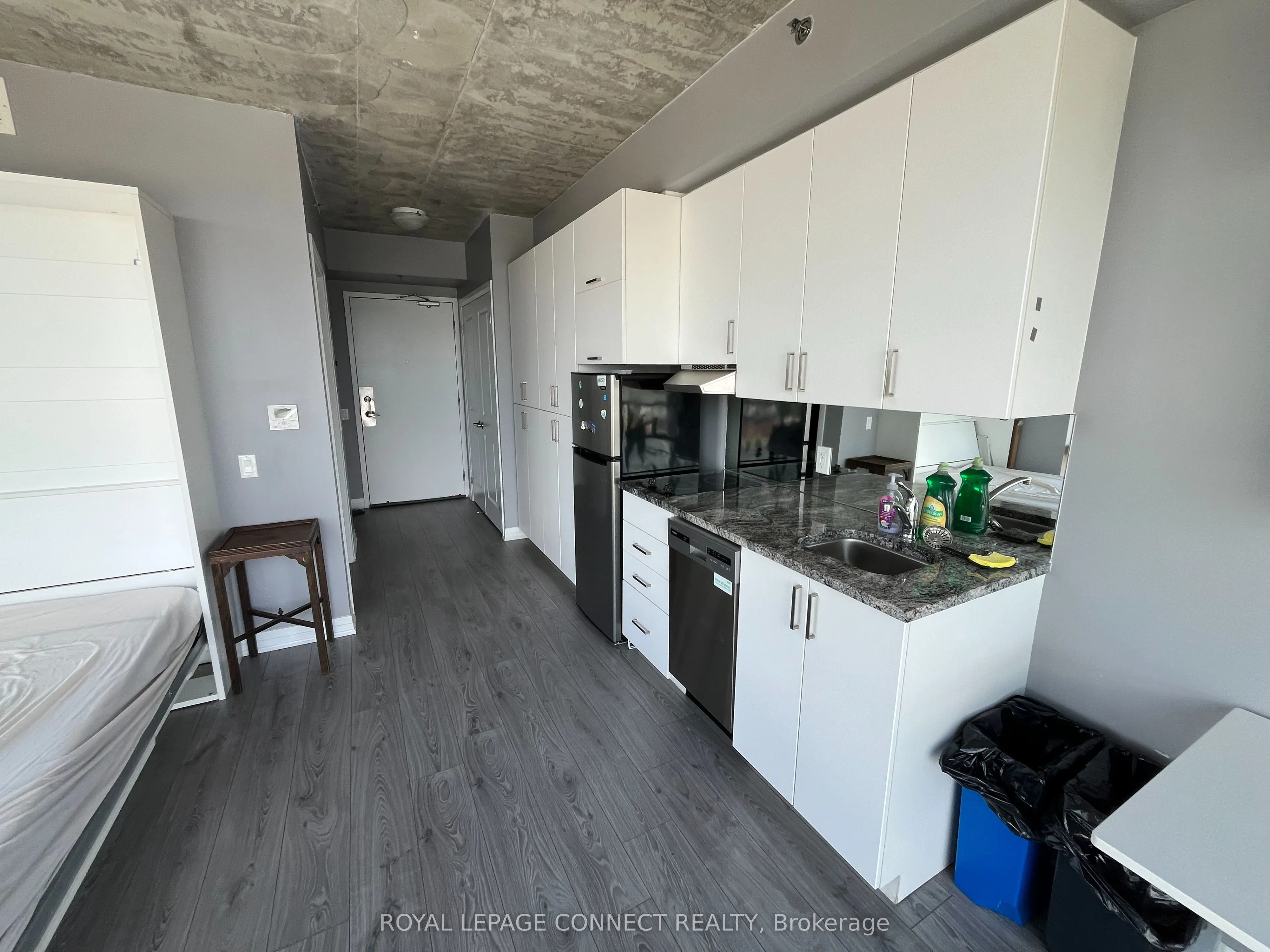 1900 Simcoe Street N, #731