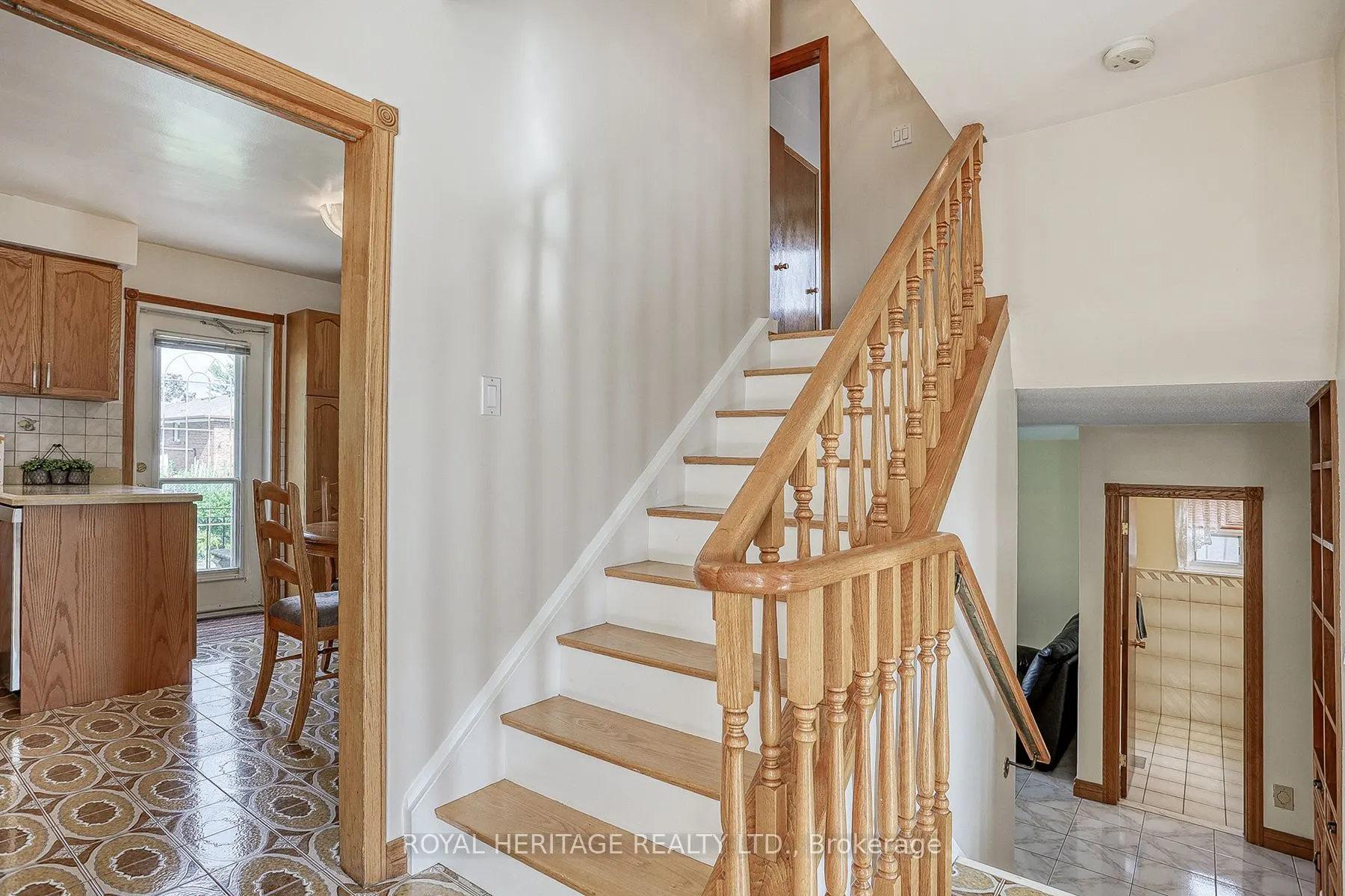 31 Purpledusk Trail
