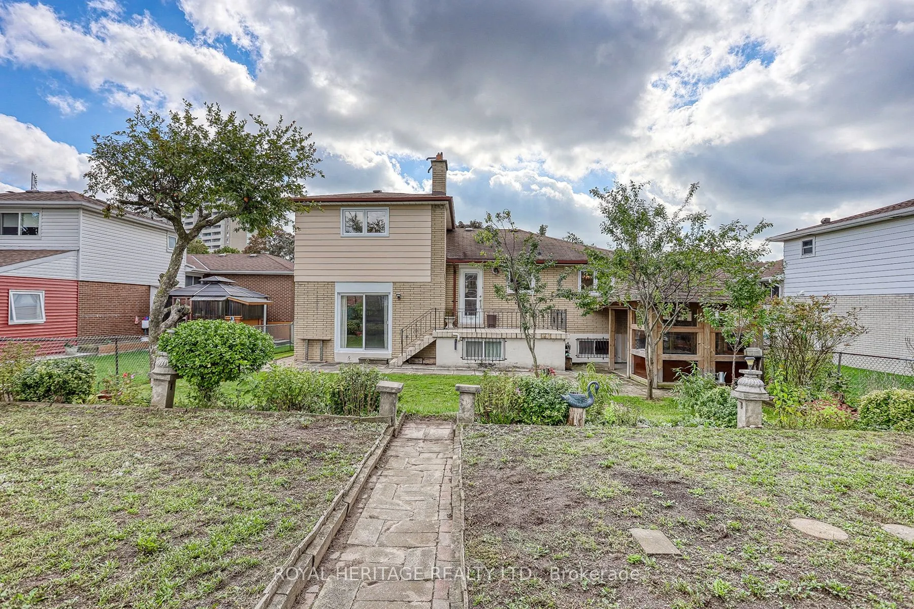 31 Purpledusk Trail