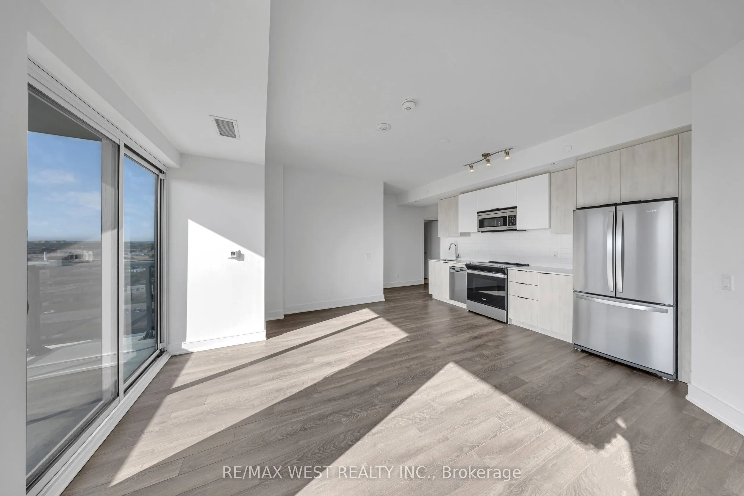 1350 Ellesmere Road, #1