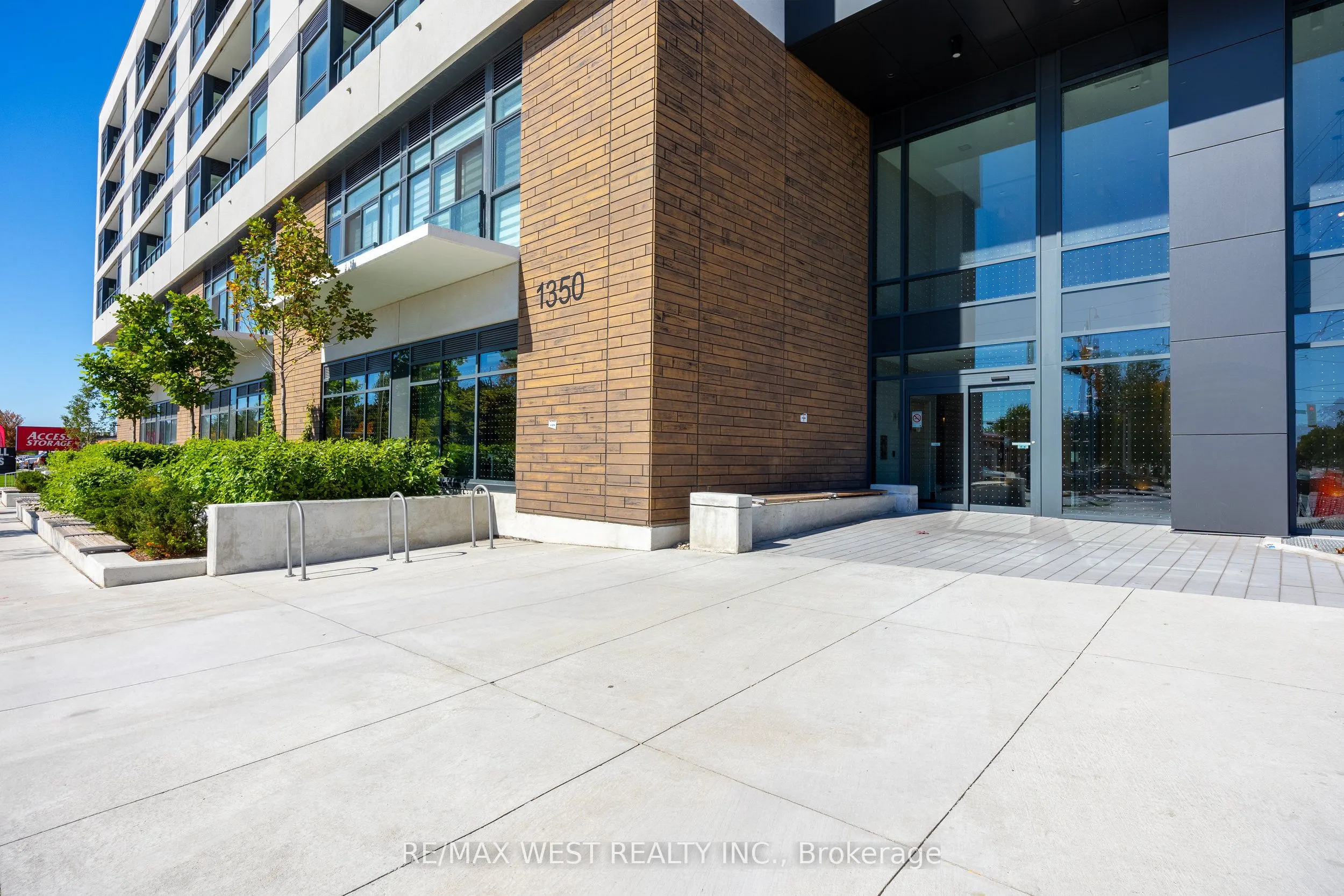 1350 Ellesmere Road, #1