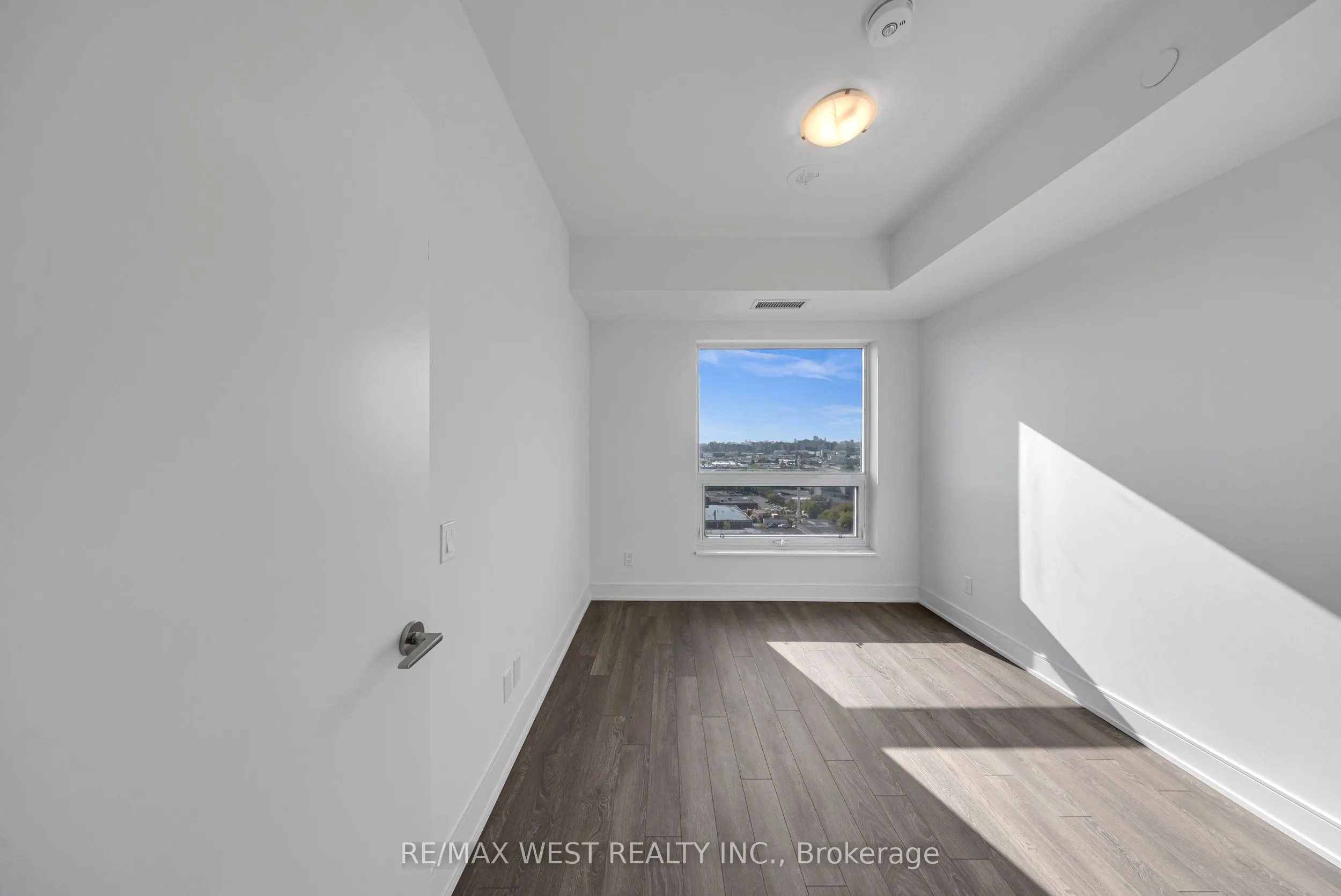 1350 Ellesmere Road, #1