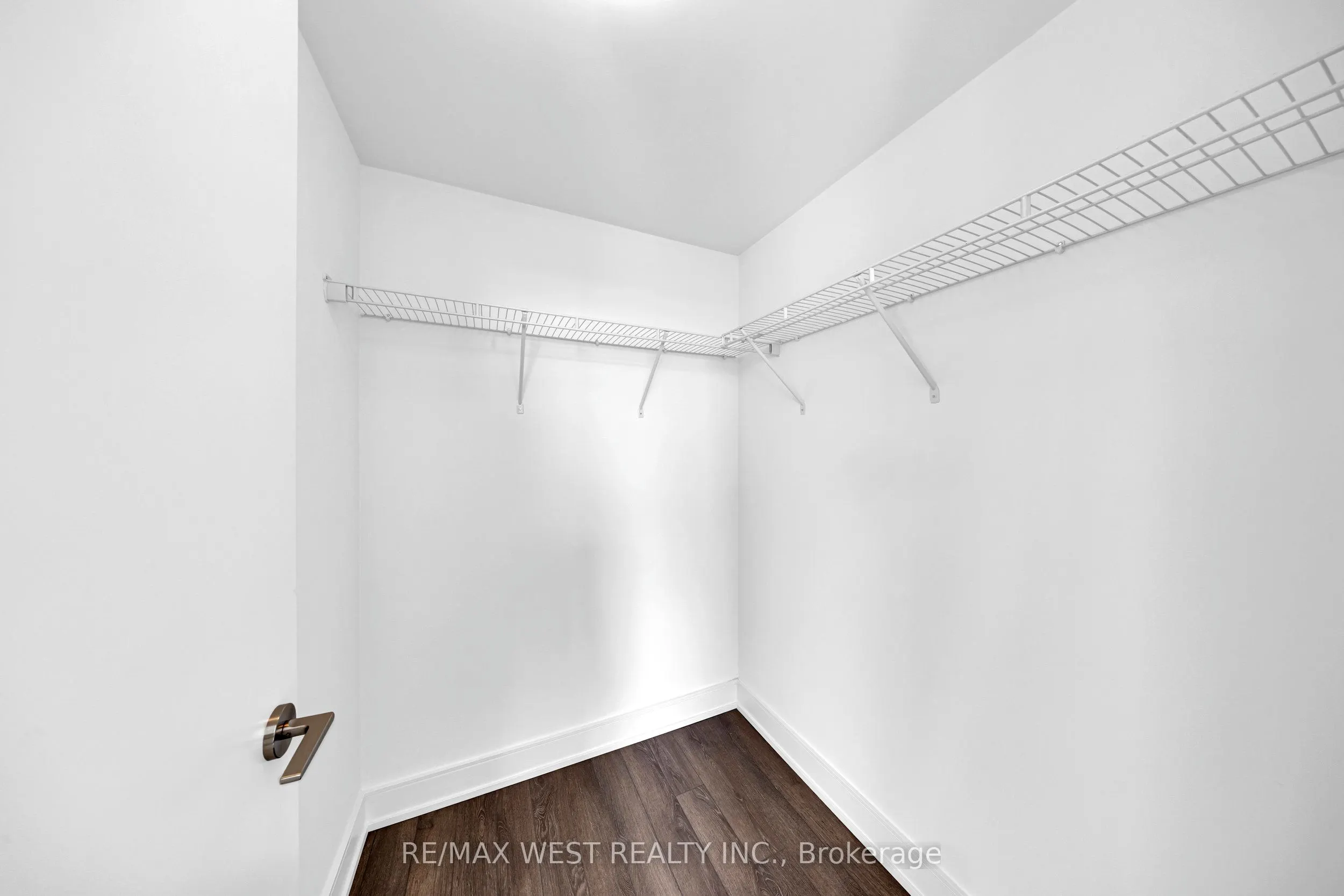 1350 Ellesmere Road, #1