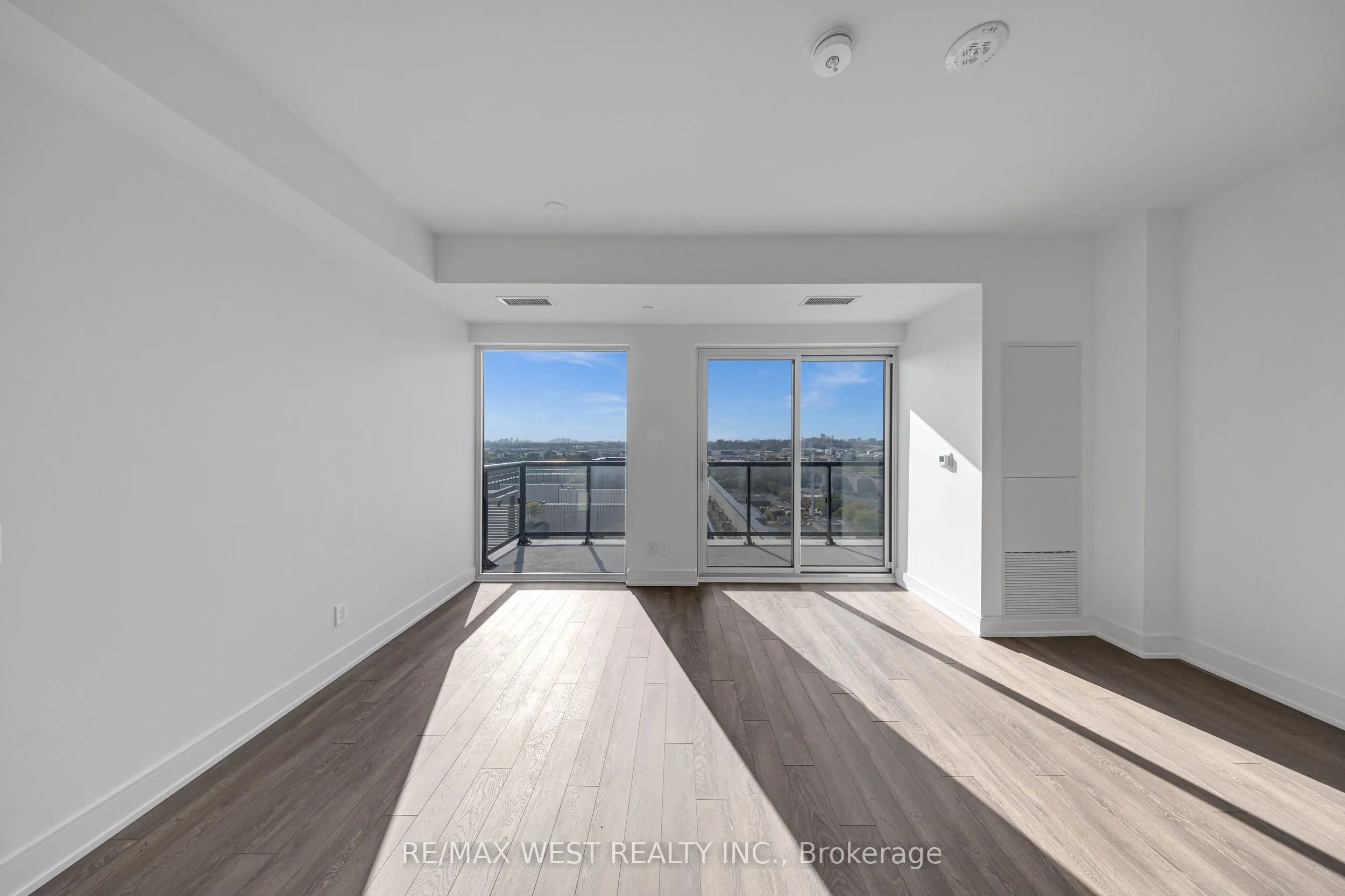 1350 Ellesmere Road, #1