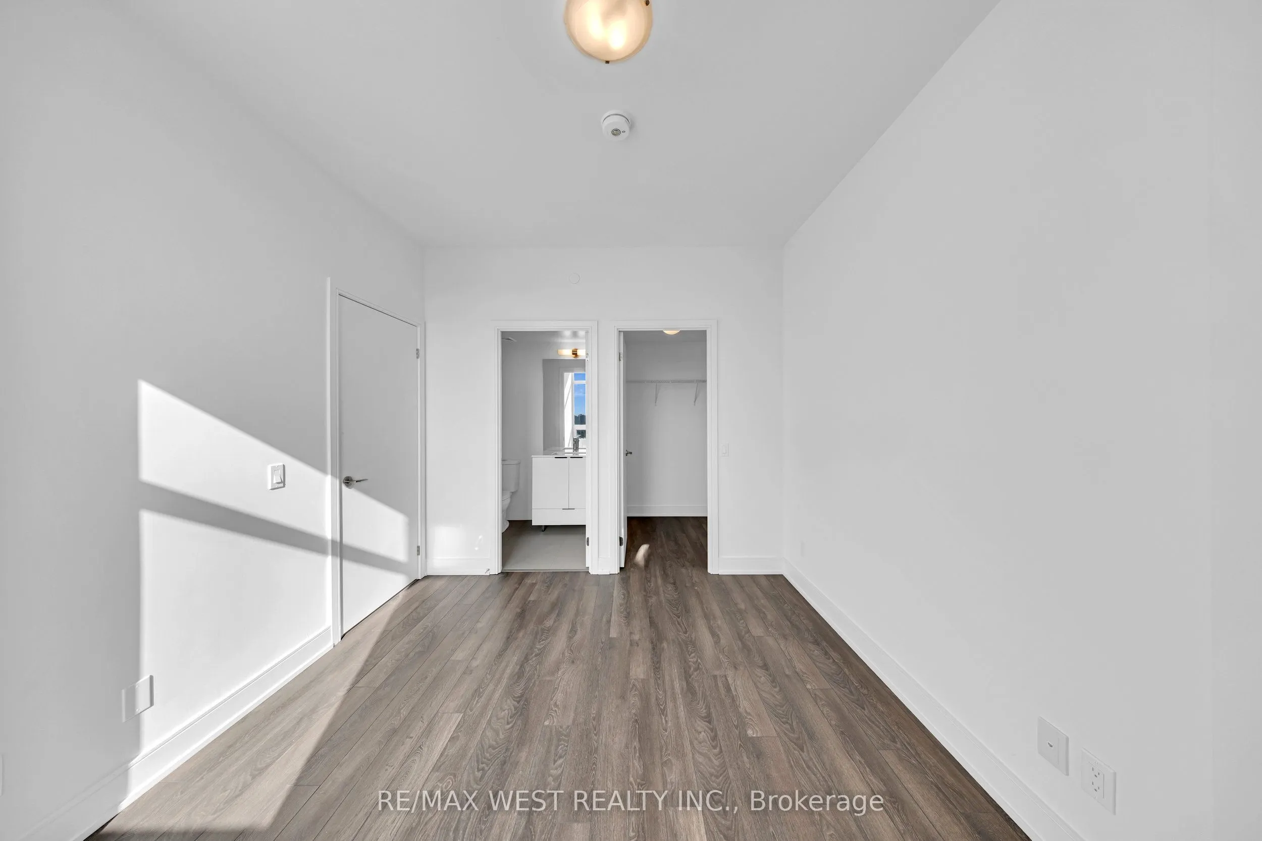 1350 Ellesmere Road, #1