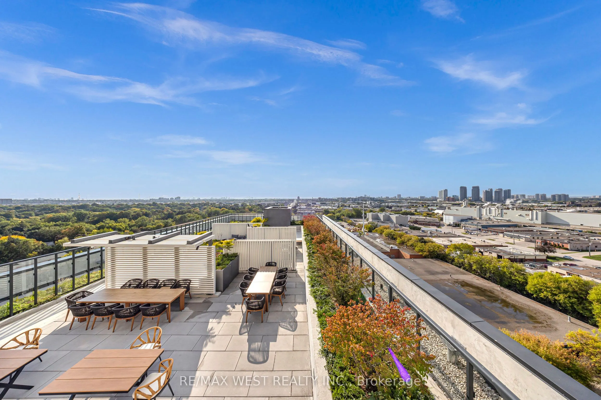 1350 Ellesmere Road, #1