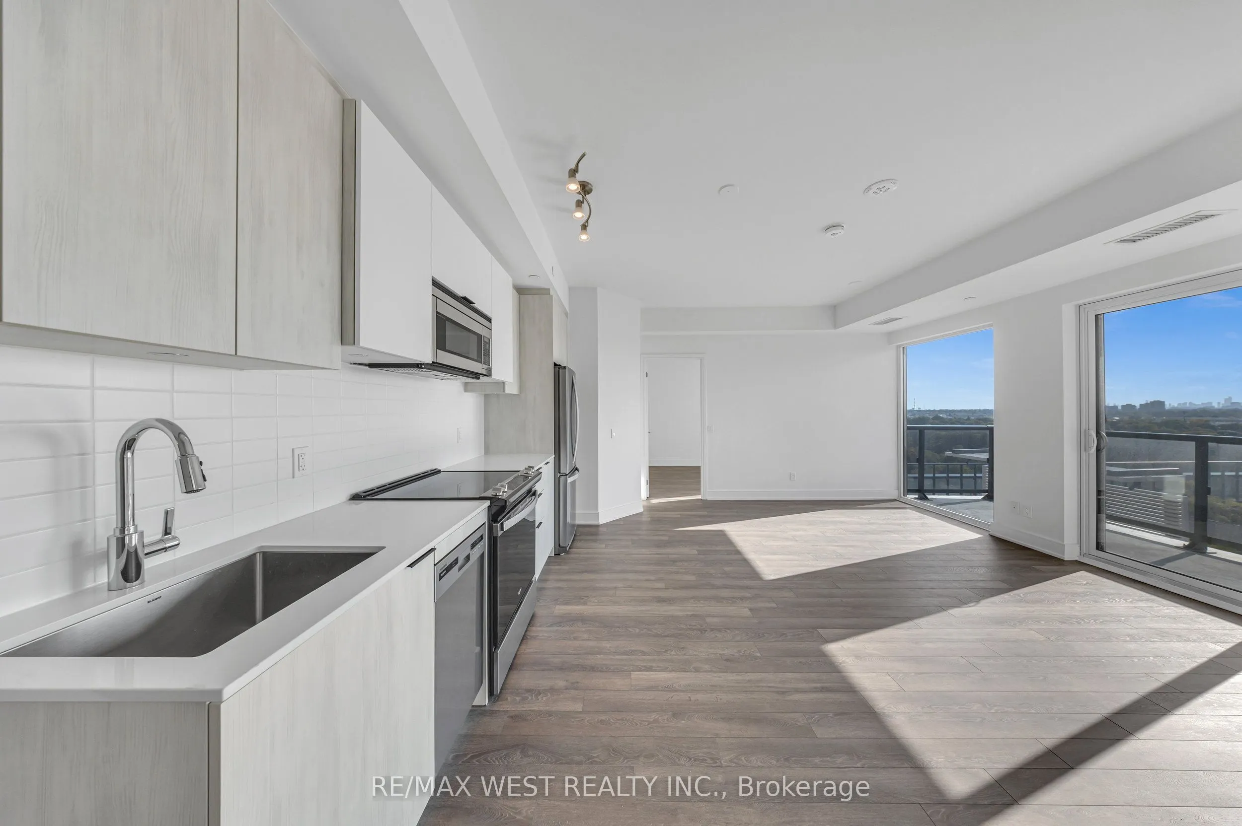 1350 Ellesmere Road, #1