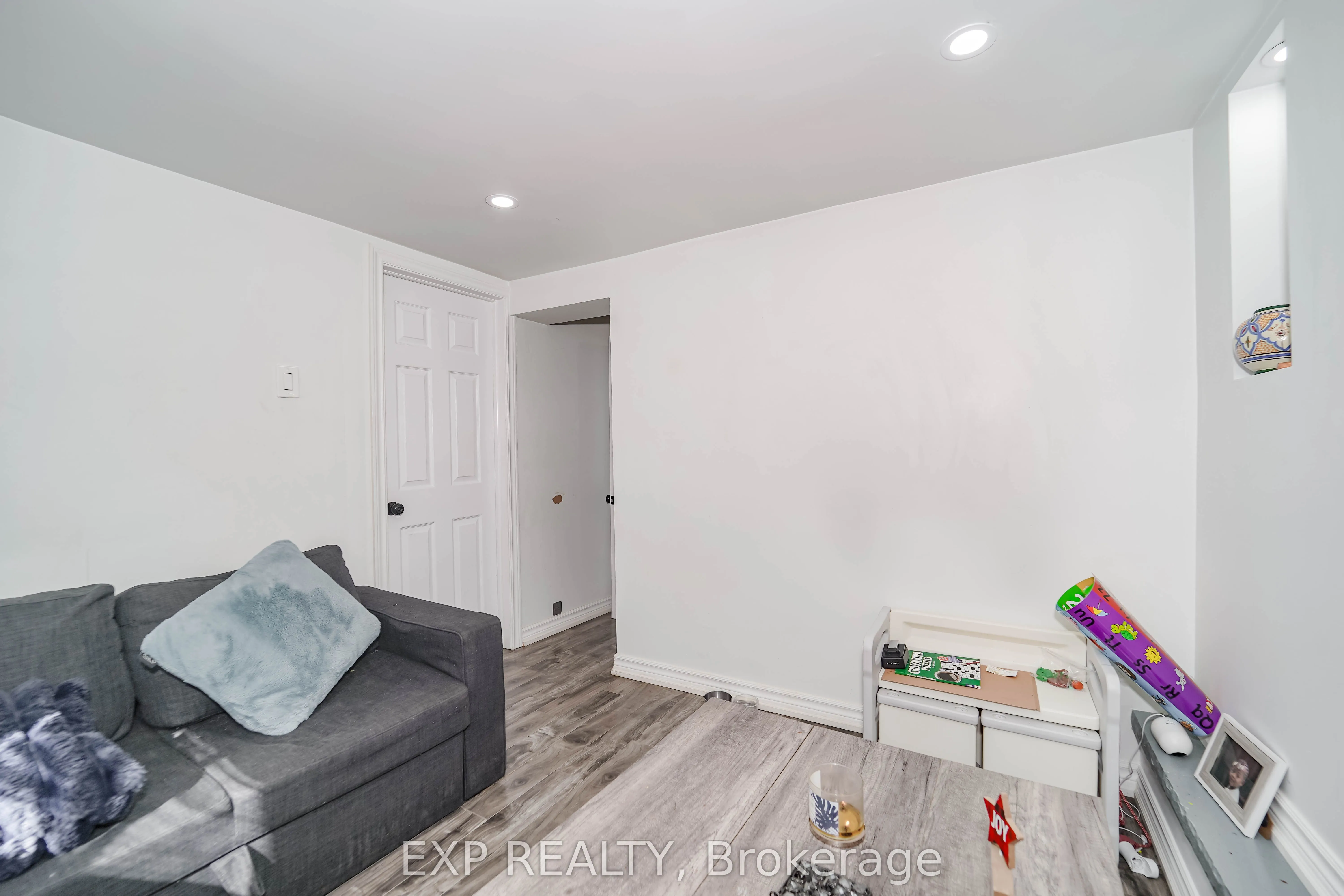 11 Bucannan Road