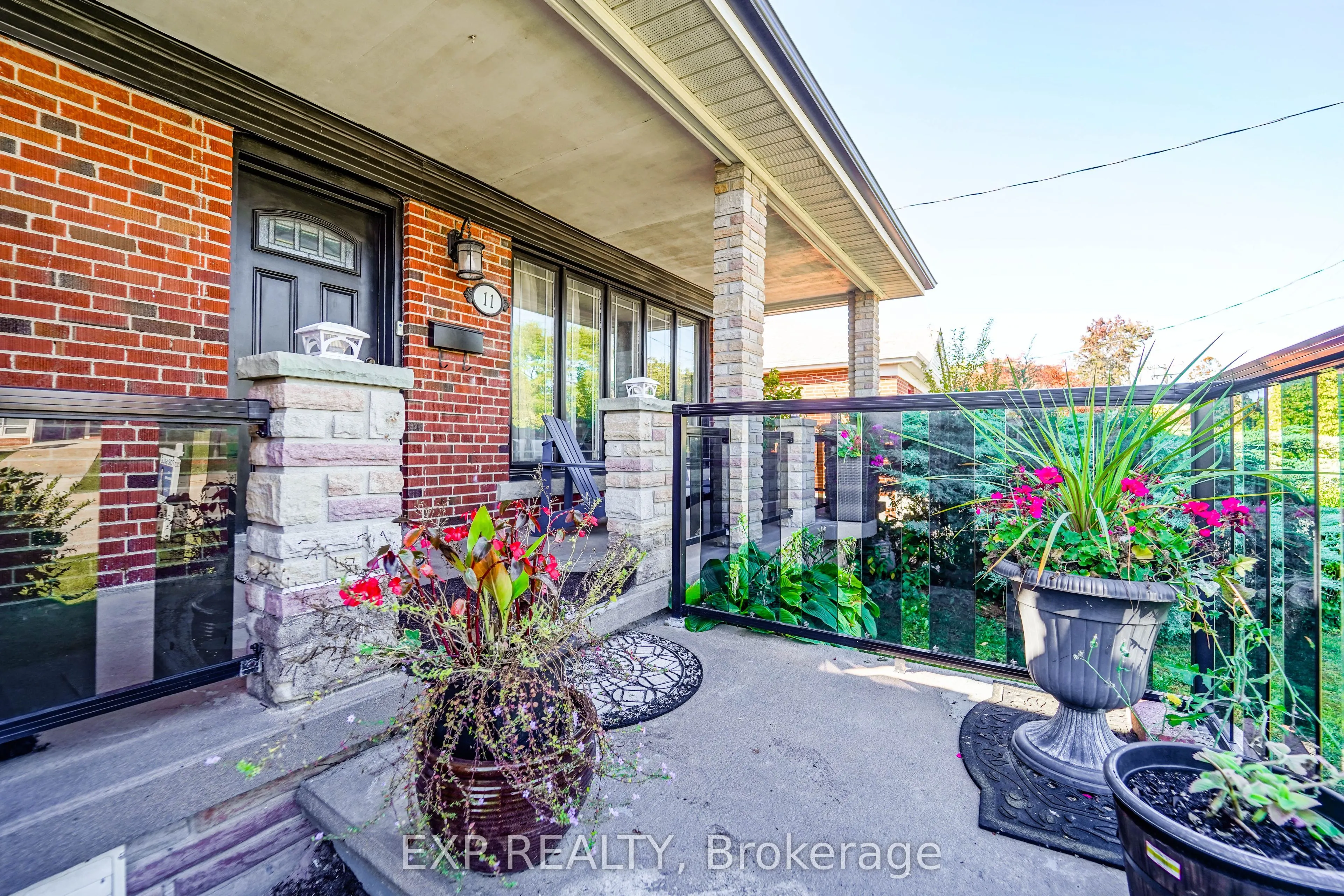 11 Bucannan Road