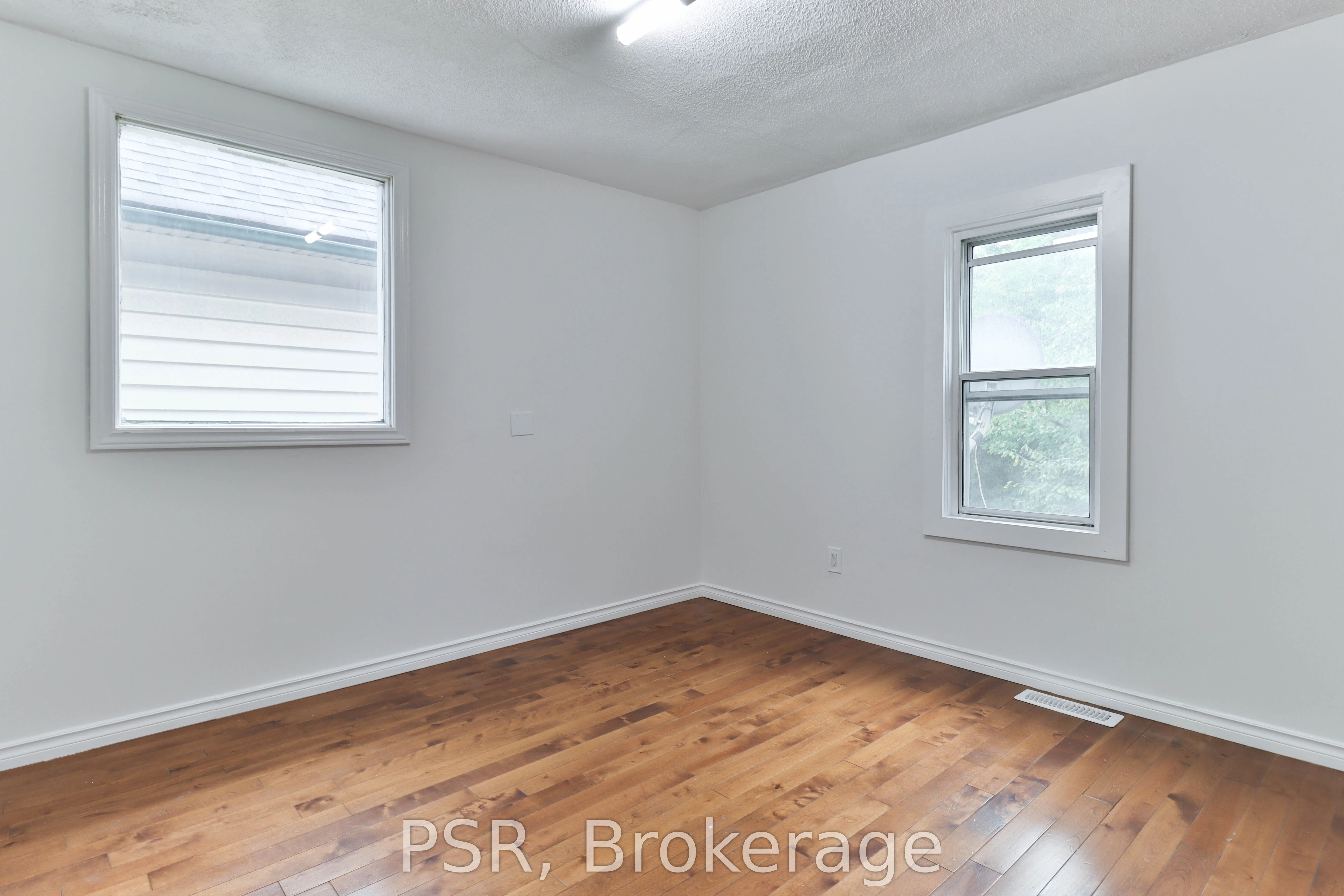 212 Coxwell Avenue