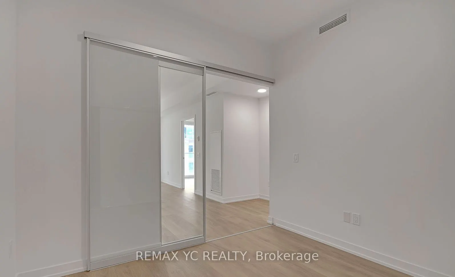 150 Logan Avenue, #438