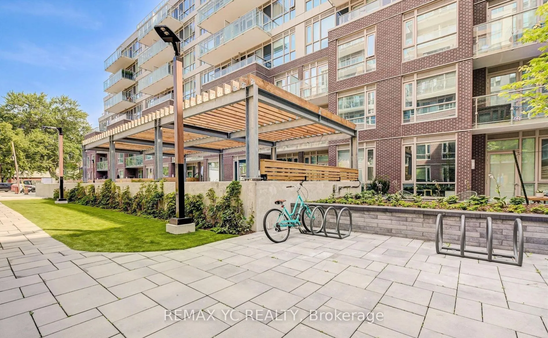 150 Logan Avenue, #438