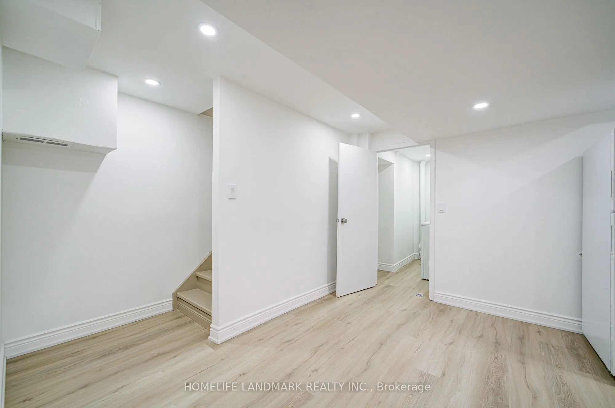 79 Sandyhook Square