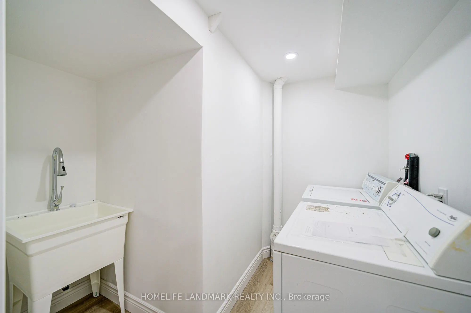 79 Sandyhook Square