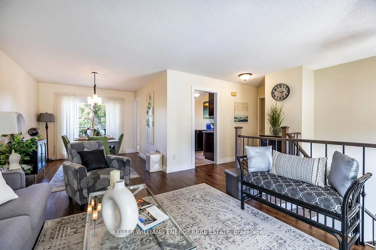 623 Dunrobin Court