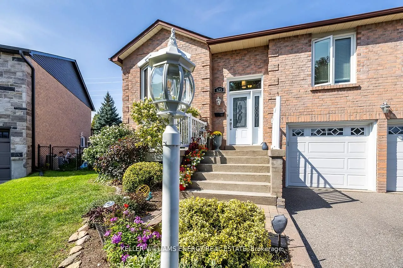 623 Dunrobin Court
