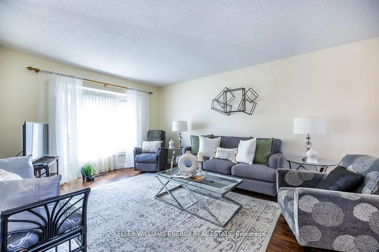 623 Dunrobin Court