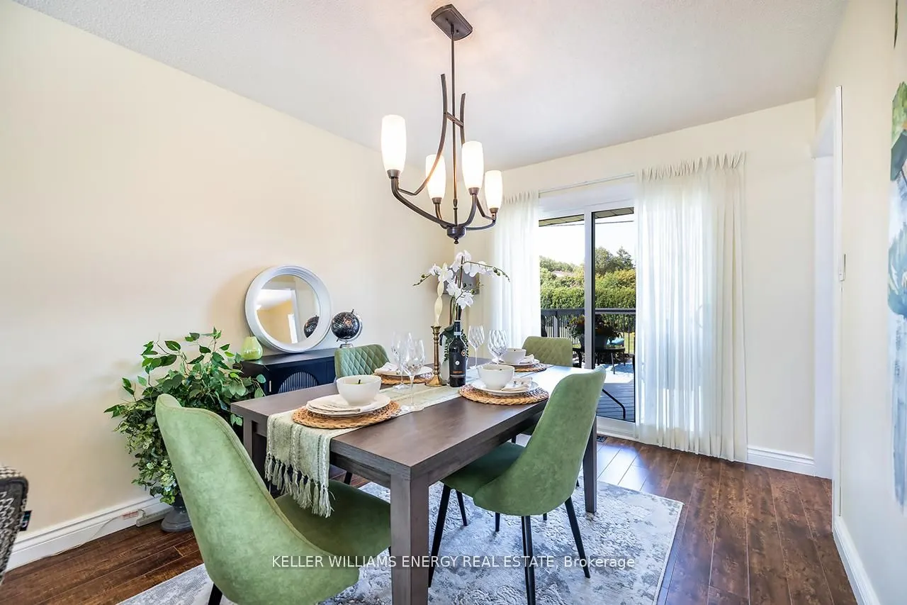 623 Dunrobin Court