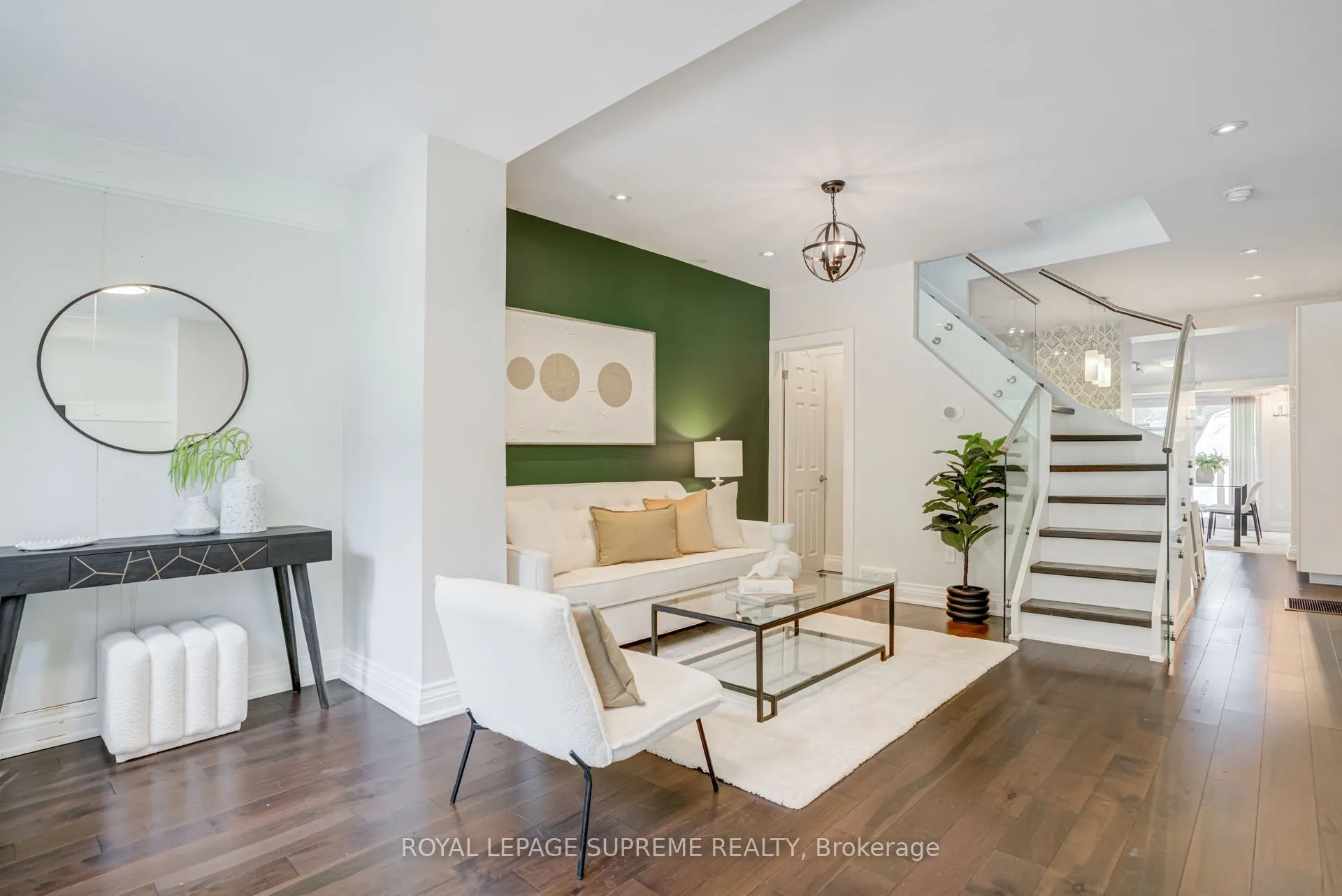 313 Cedarvale Avenue