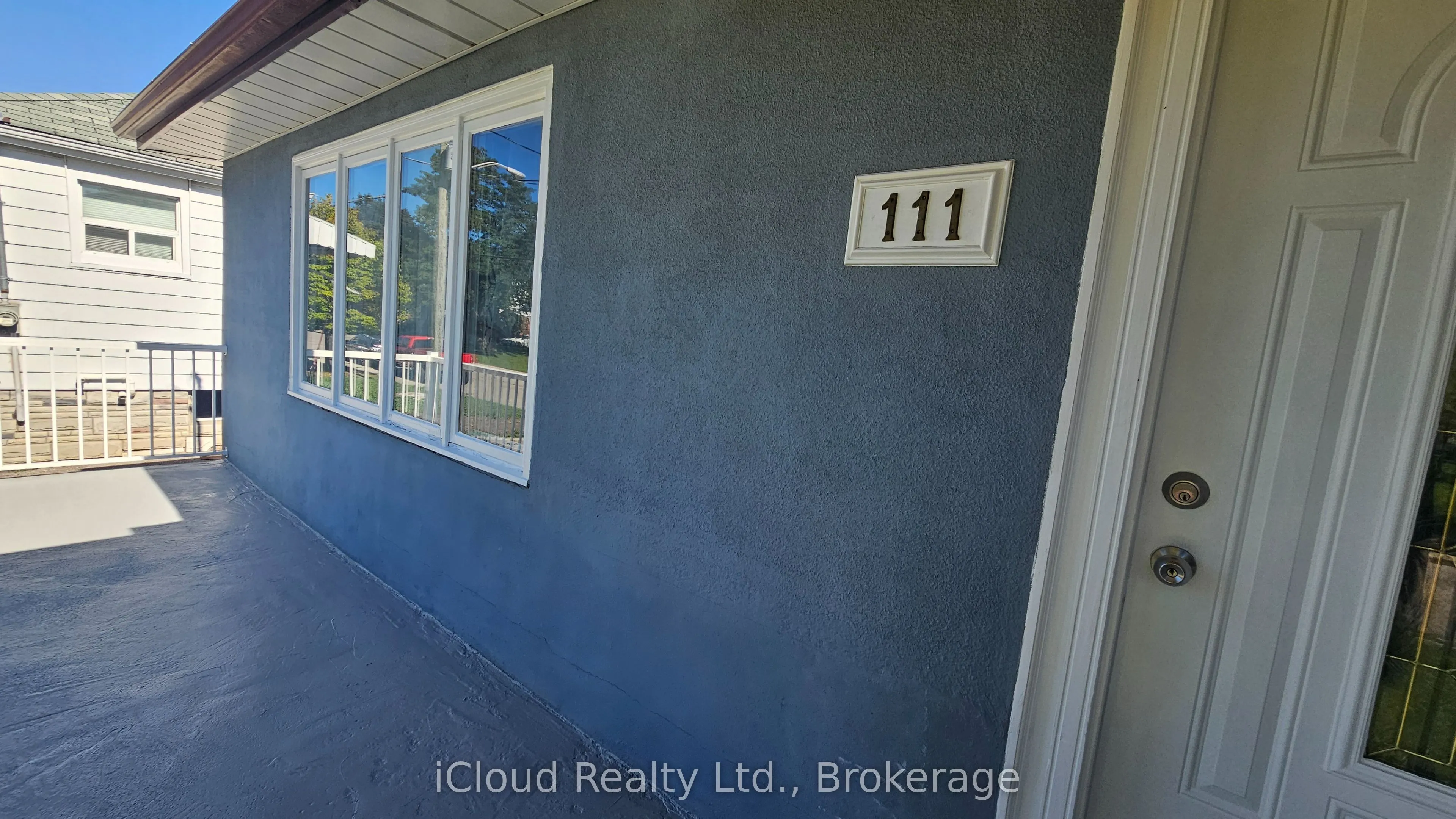 111 Bexhill Avenue, #Main